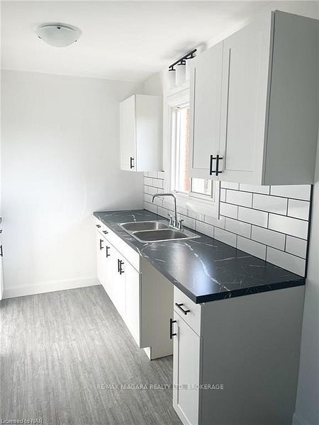 69 Hagey Avenue 2 Property Photo 9