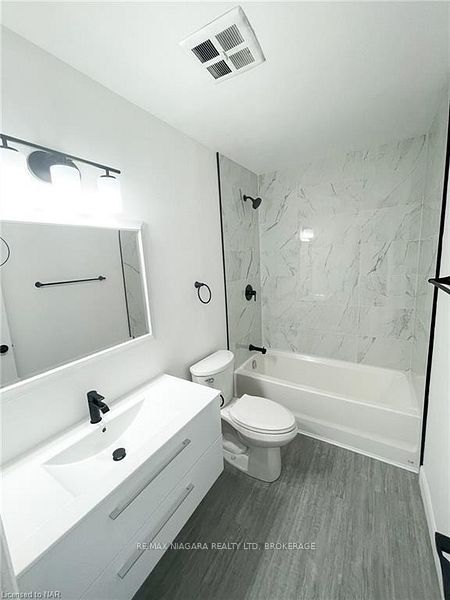 69 Hagey Avenue 2 Property Photo 16