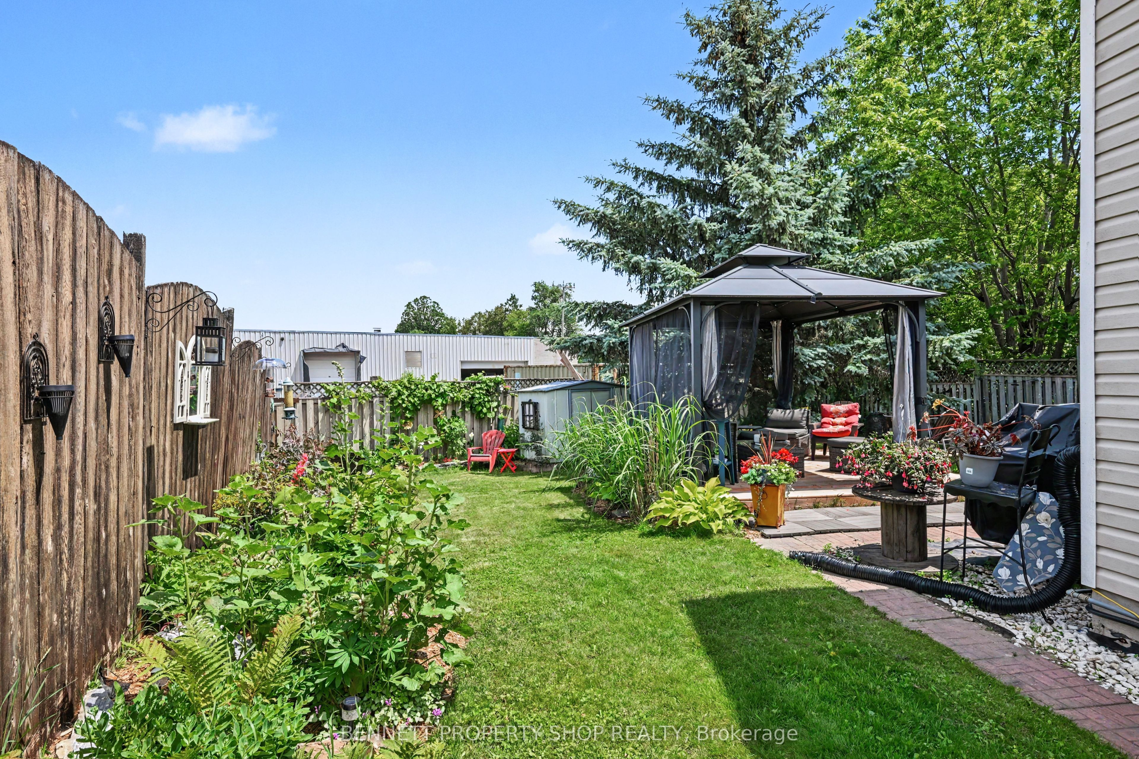 9 Huyck Drive Property Photo 14