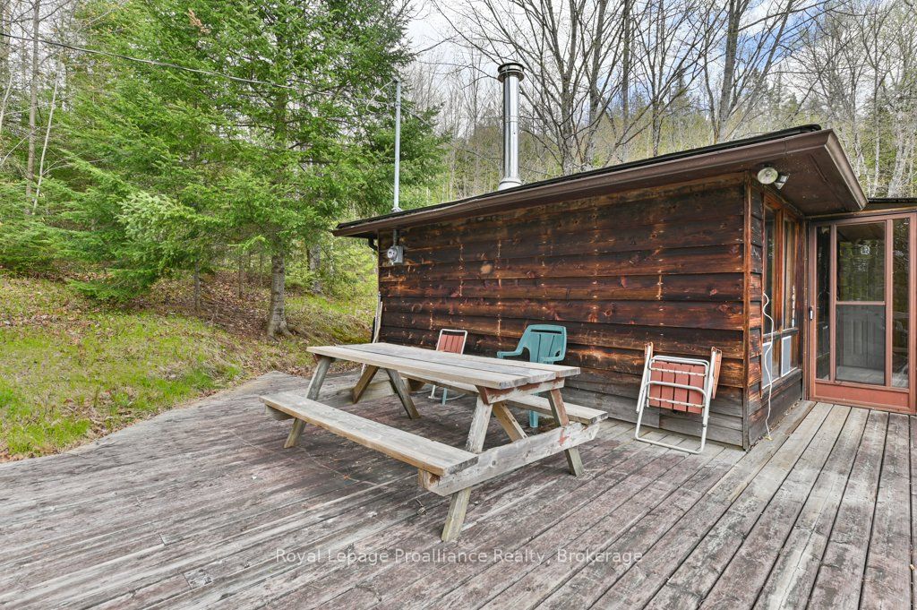 2611 River Road Property Photo 6