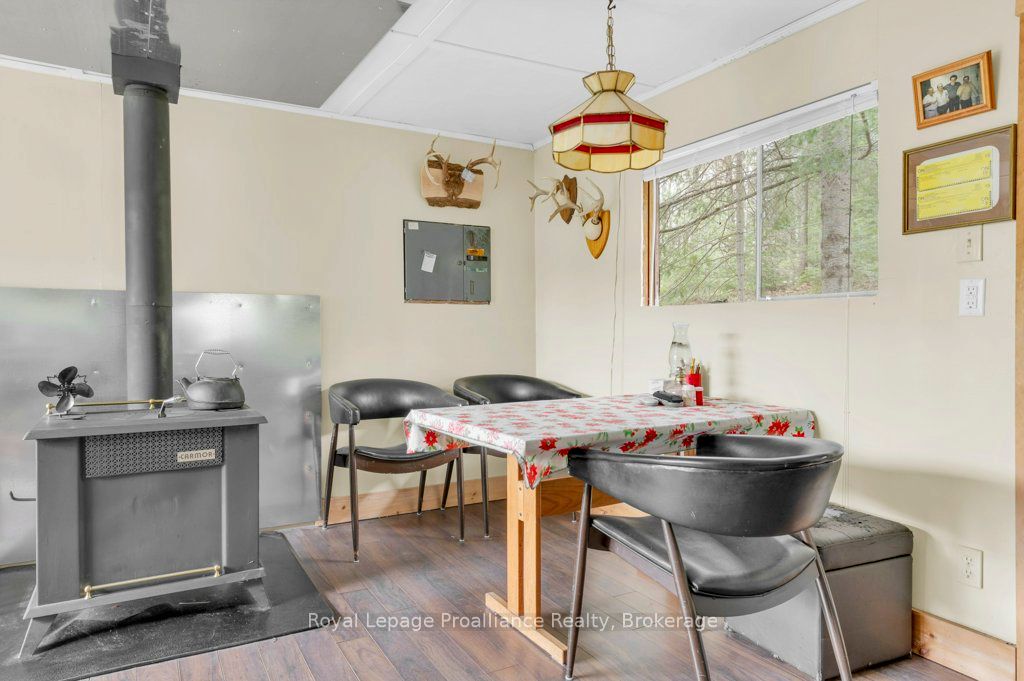 2611 River Road Property Photo 11