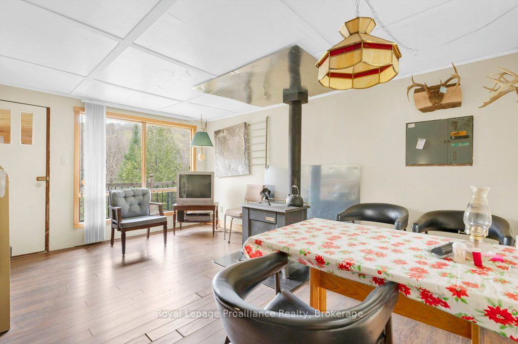 2611 River Road Property Photo 12