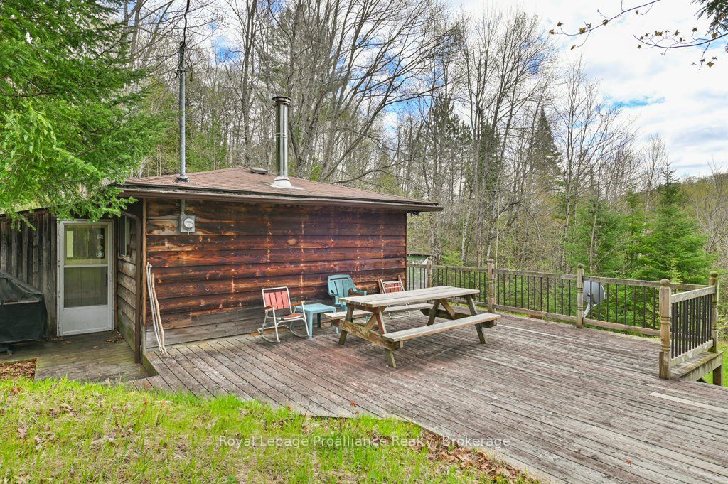 2611 River Road Property Photo 17