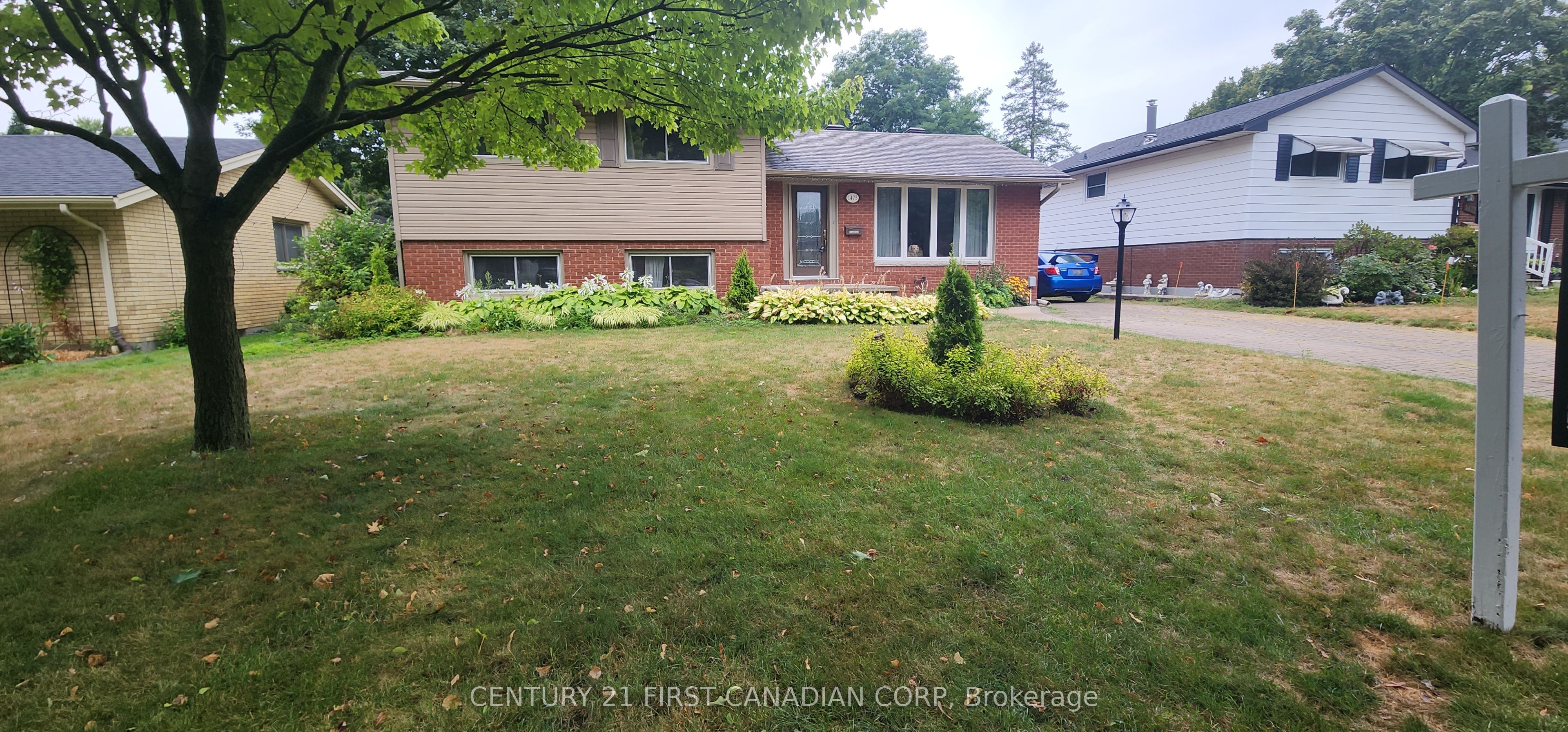 1473 Glengarry Avenue Property Photo 3