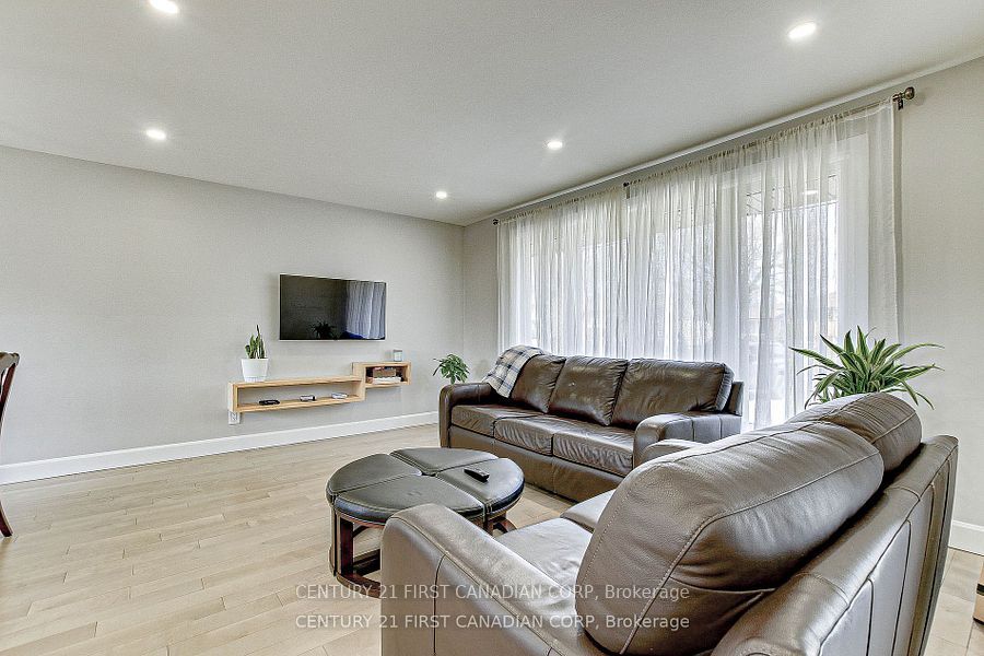 1473 Glengarry Avenue Property Photo 7