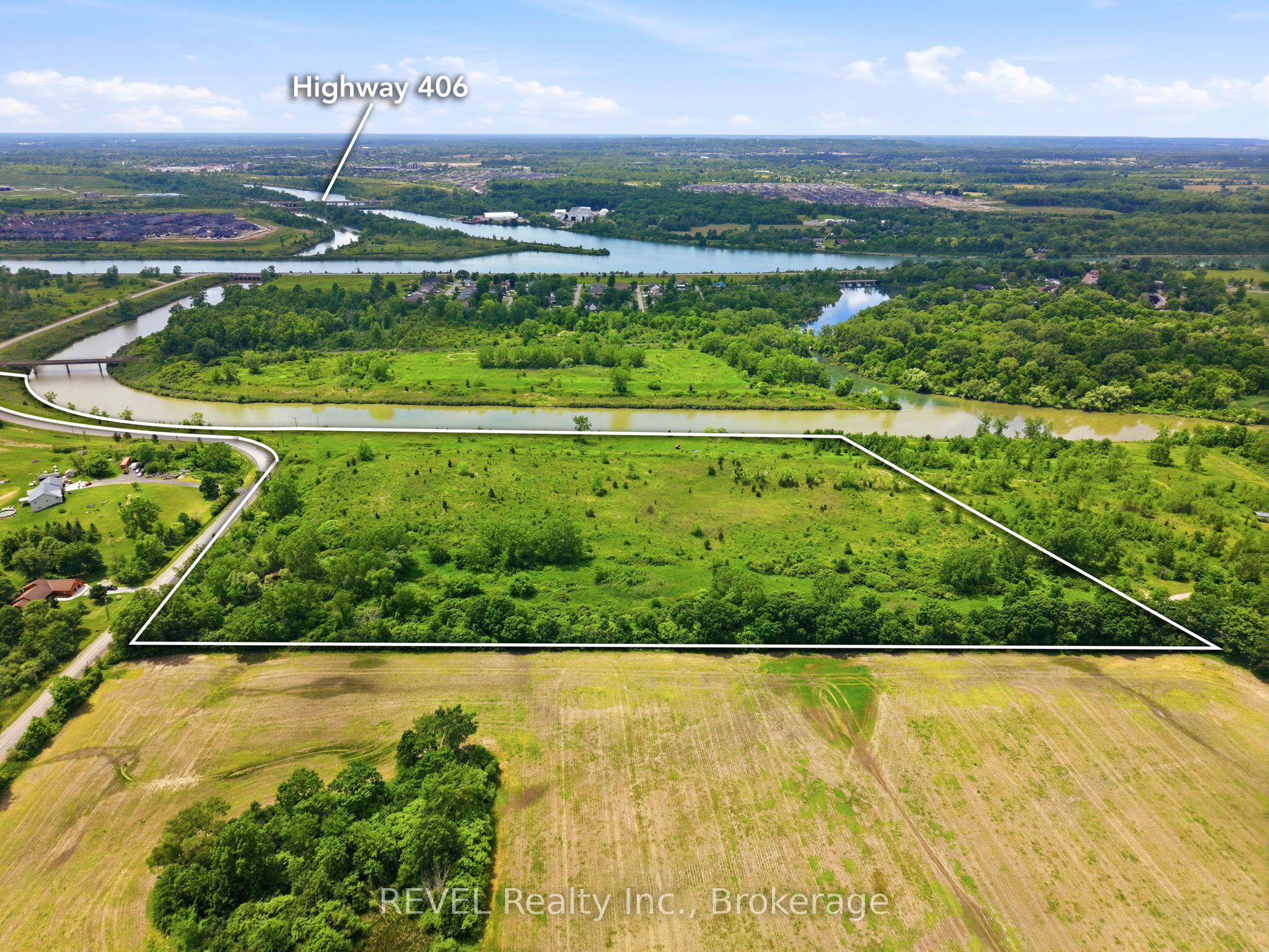 428 Biggar Road Property Photo 6