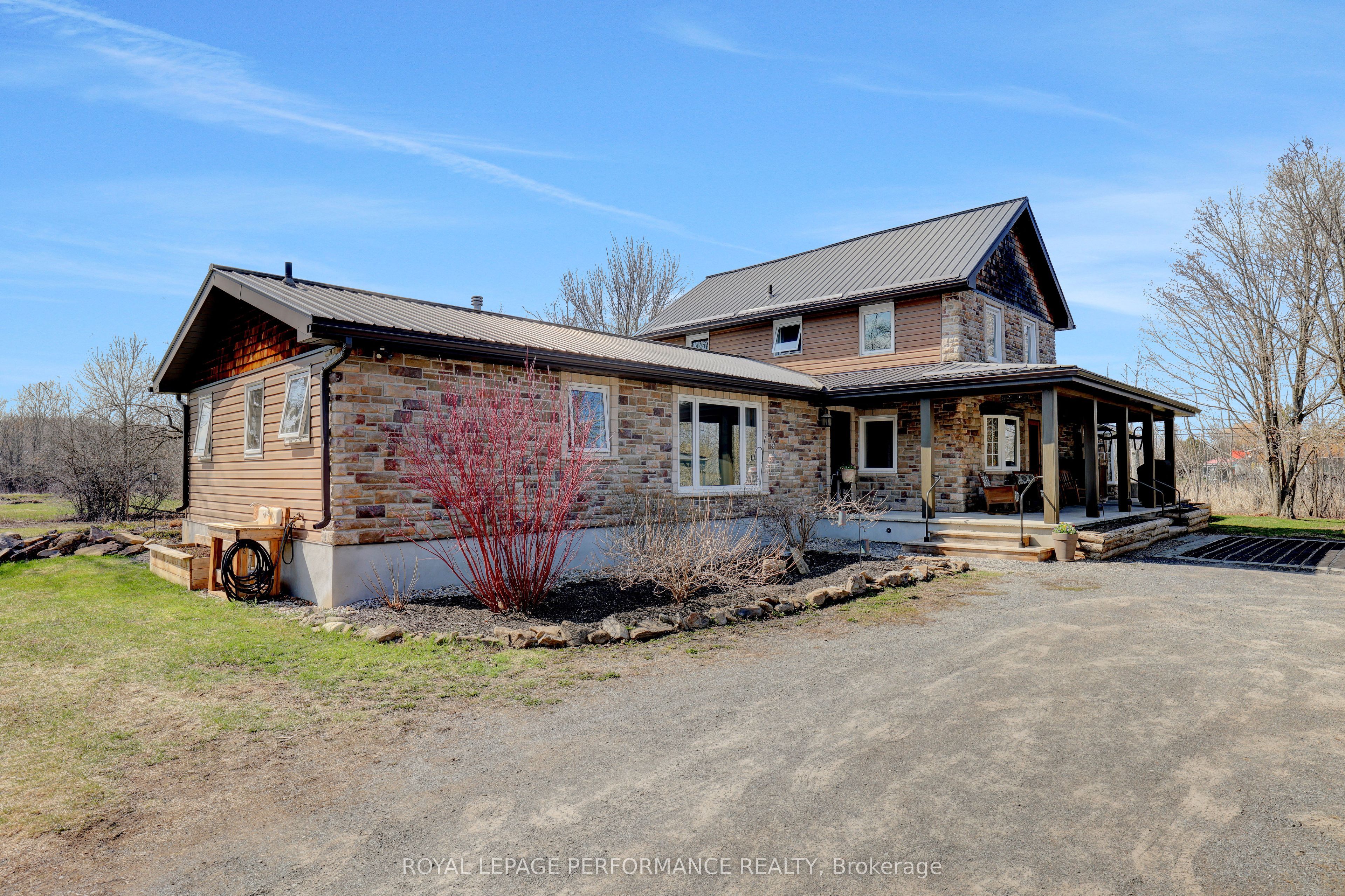 2666 Yorks Corners Road Property Photo 3