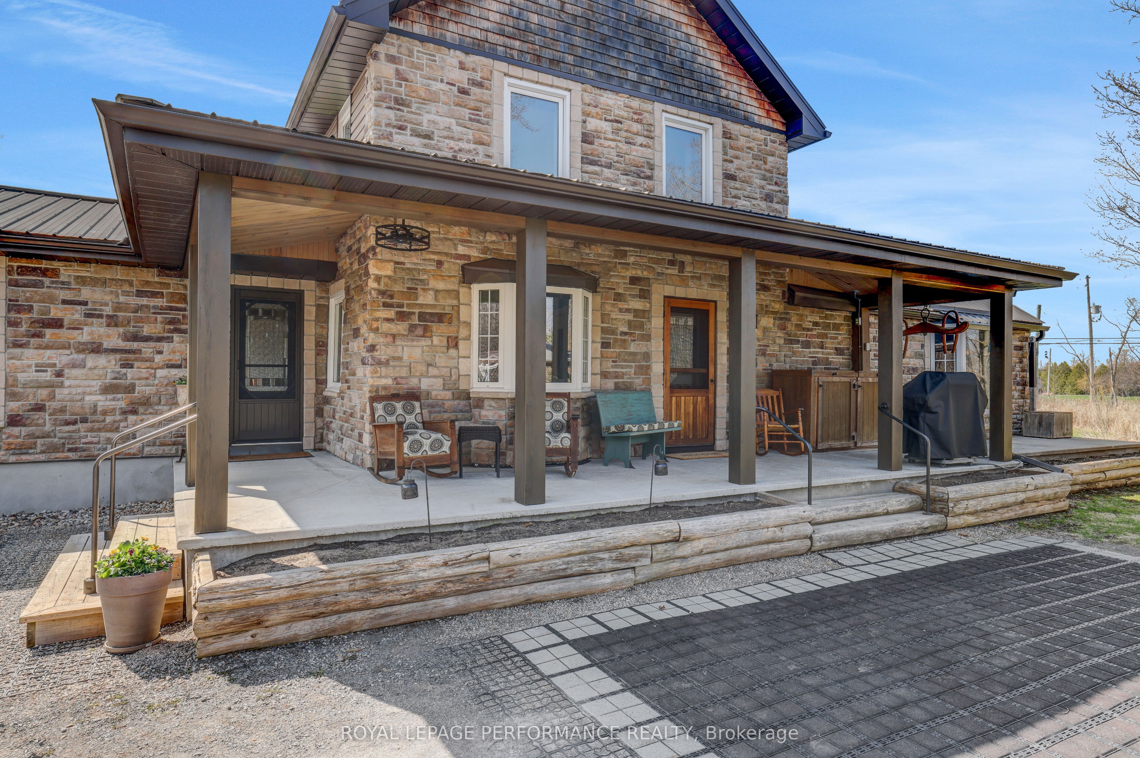 2666 Yorks Corners Road Property Photo 4
