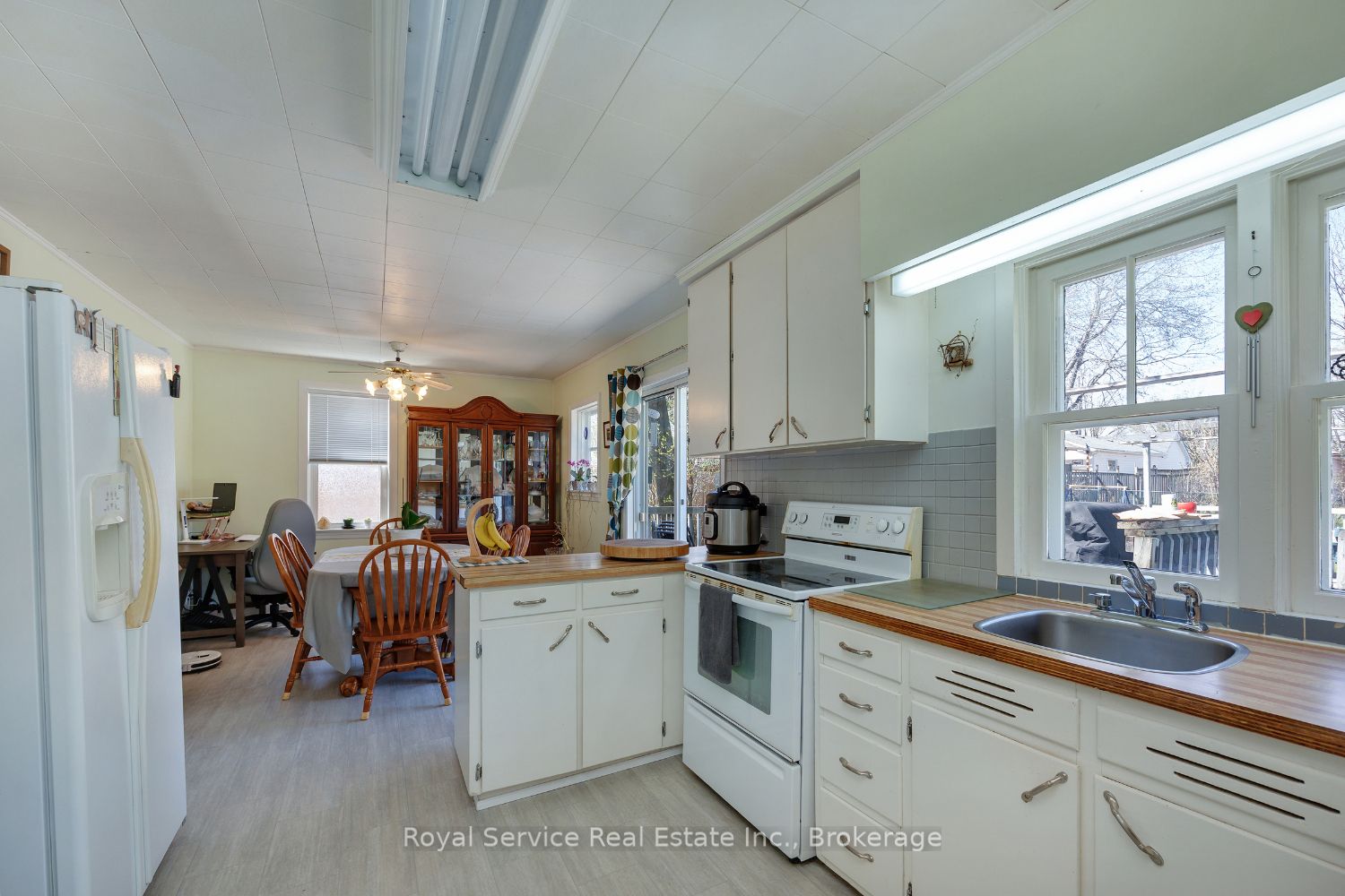 210 Shelbourne Street Property Photo 13