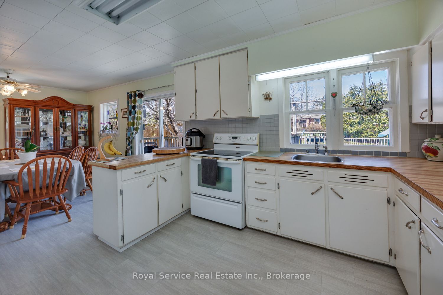 210 Shelbourne Street Property Photo 15