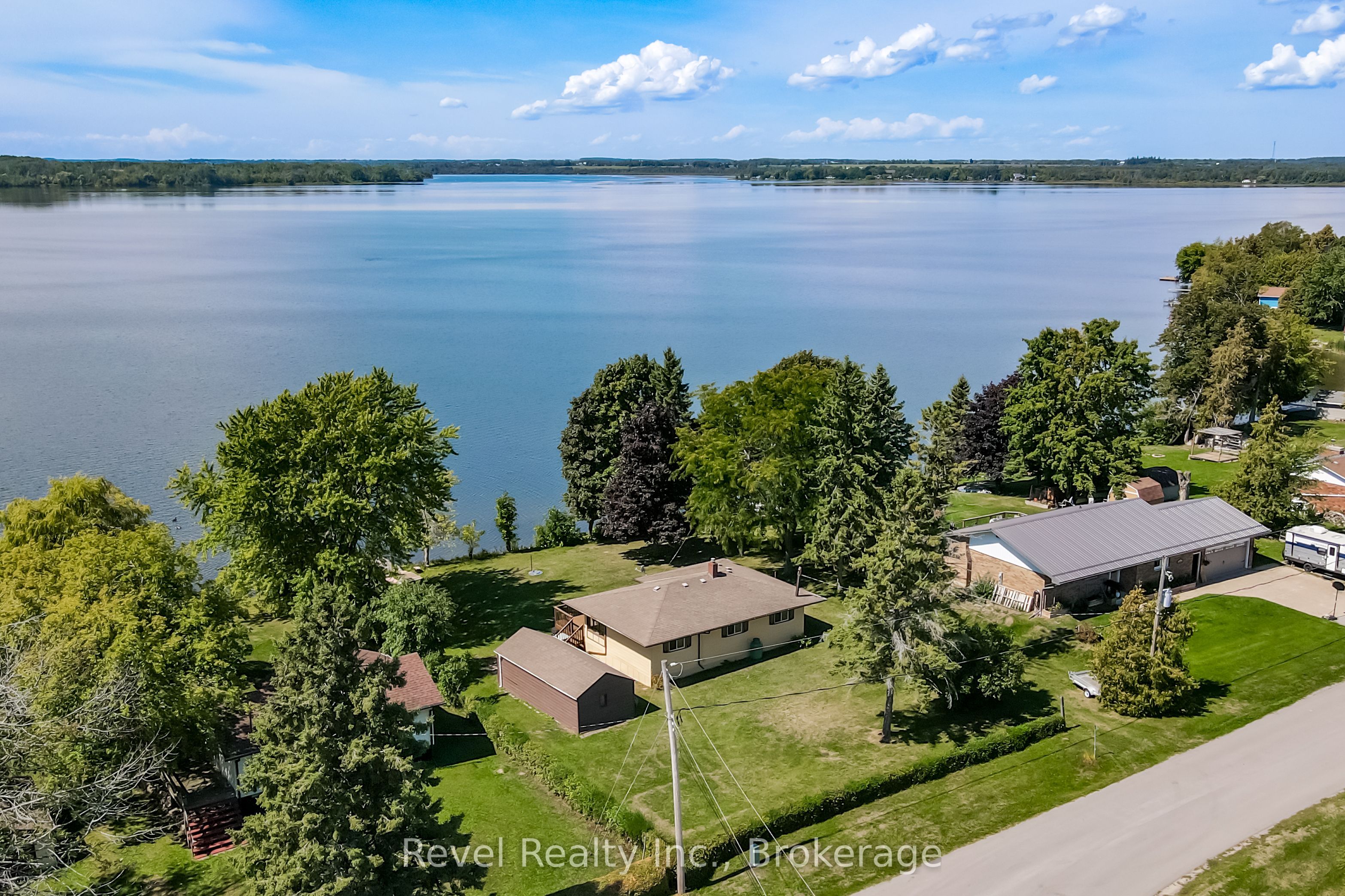 144 Starr Boulevard Property Photo 1
