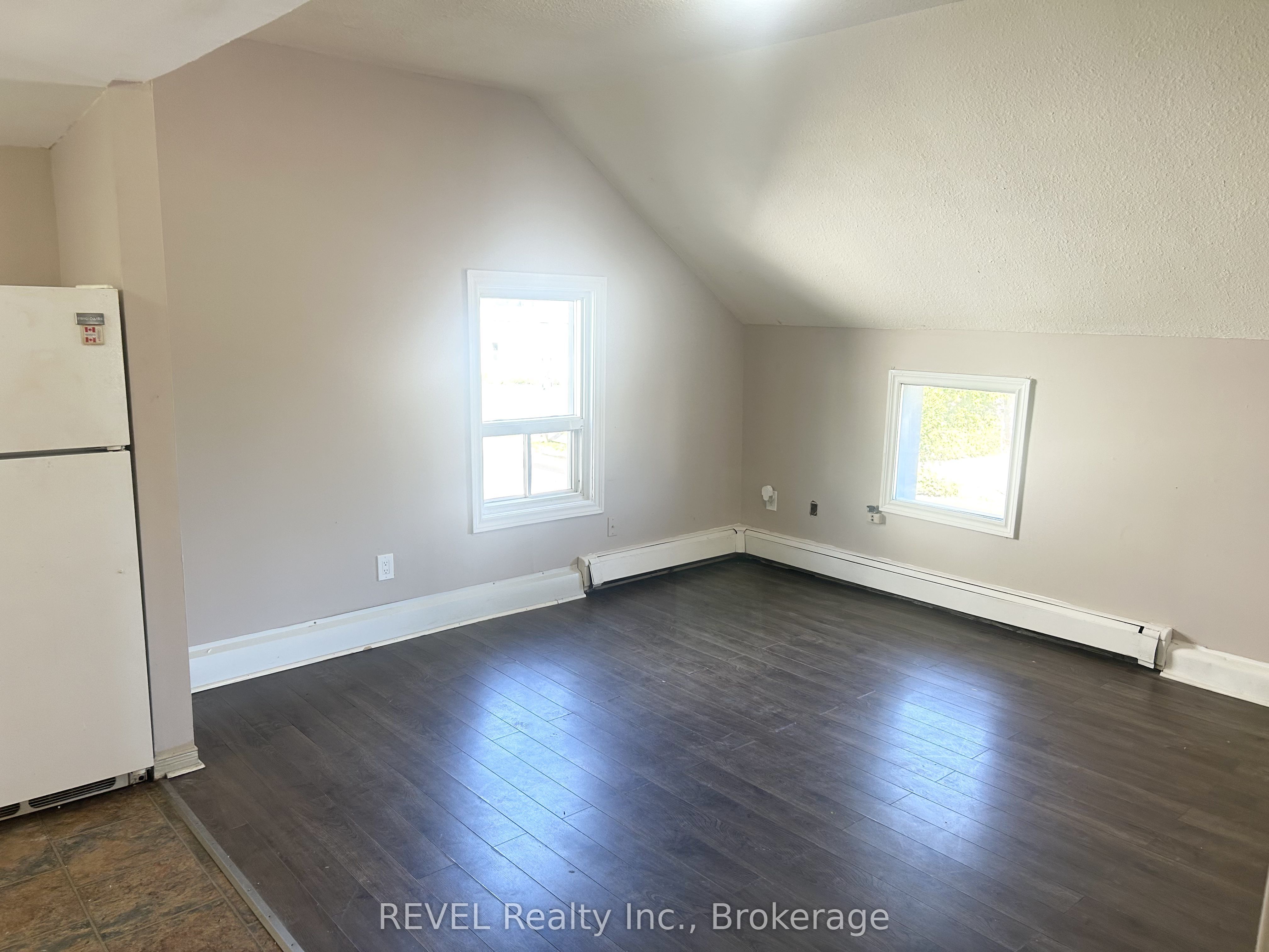 8 Pelham Road Property Photo 9