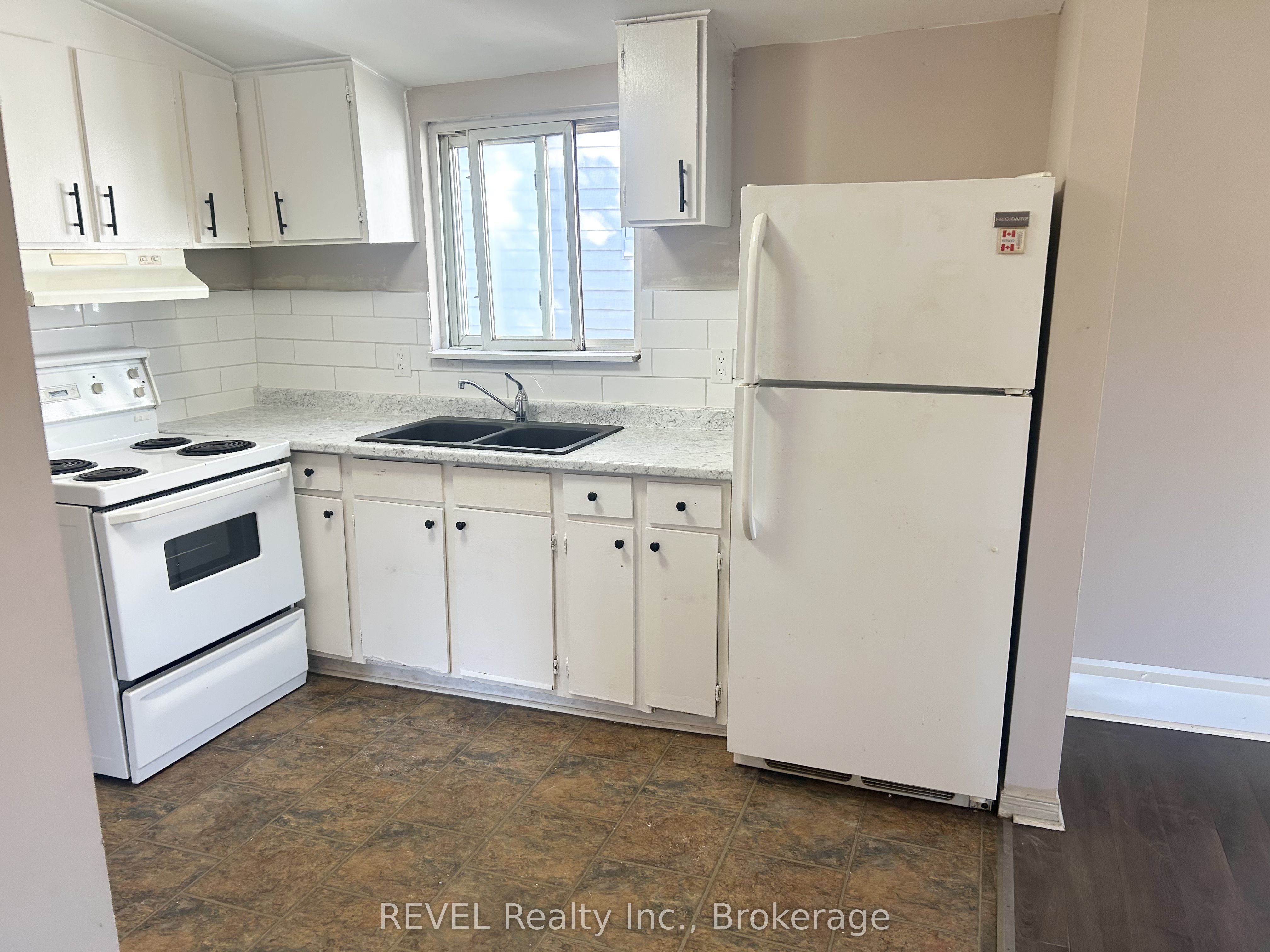 8 Pelham Road Property Photo 10