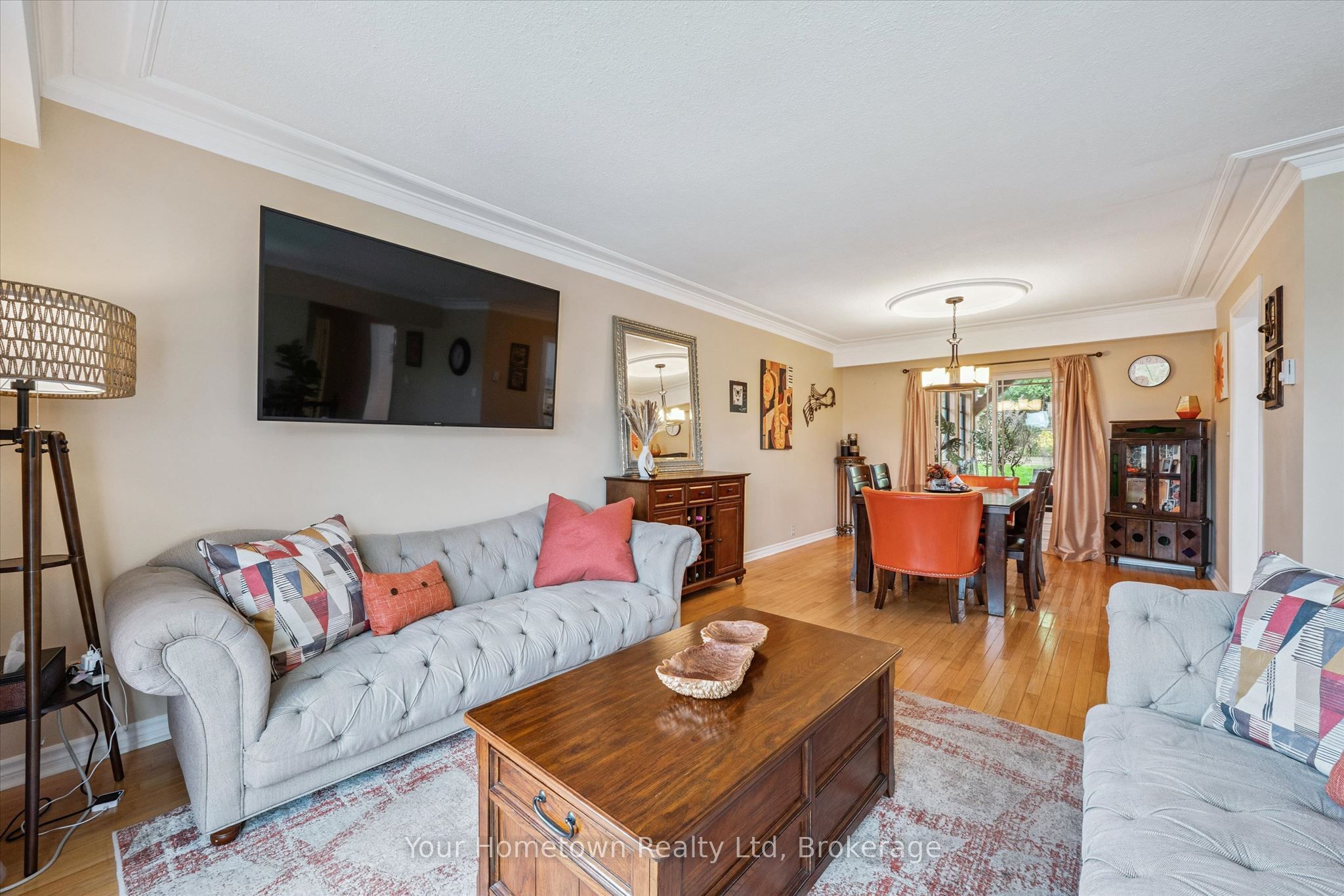 57 Water Street E Property Photo 7