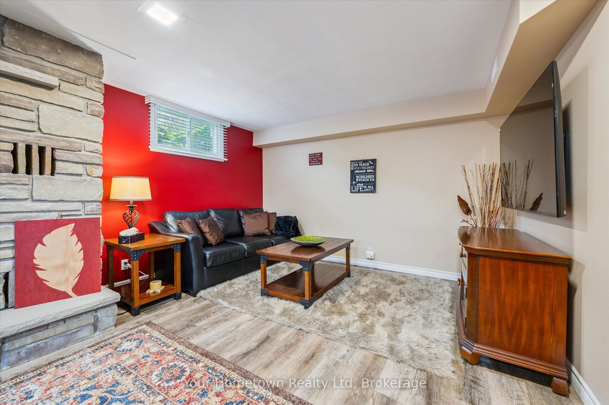 57 Water Street E Property Photo 21