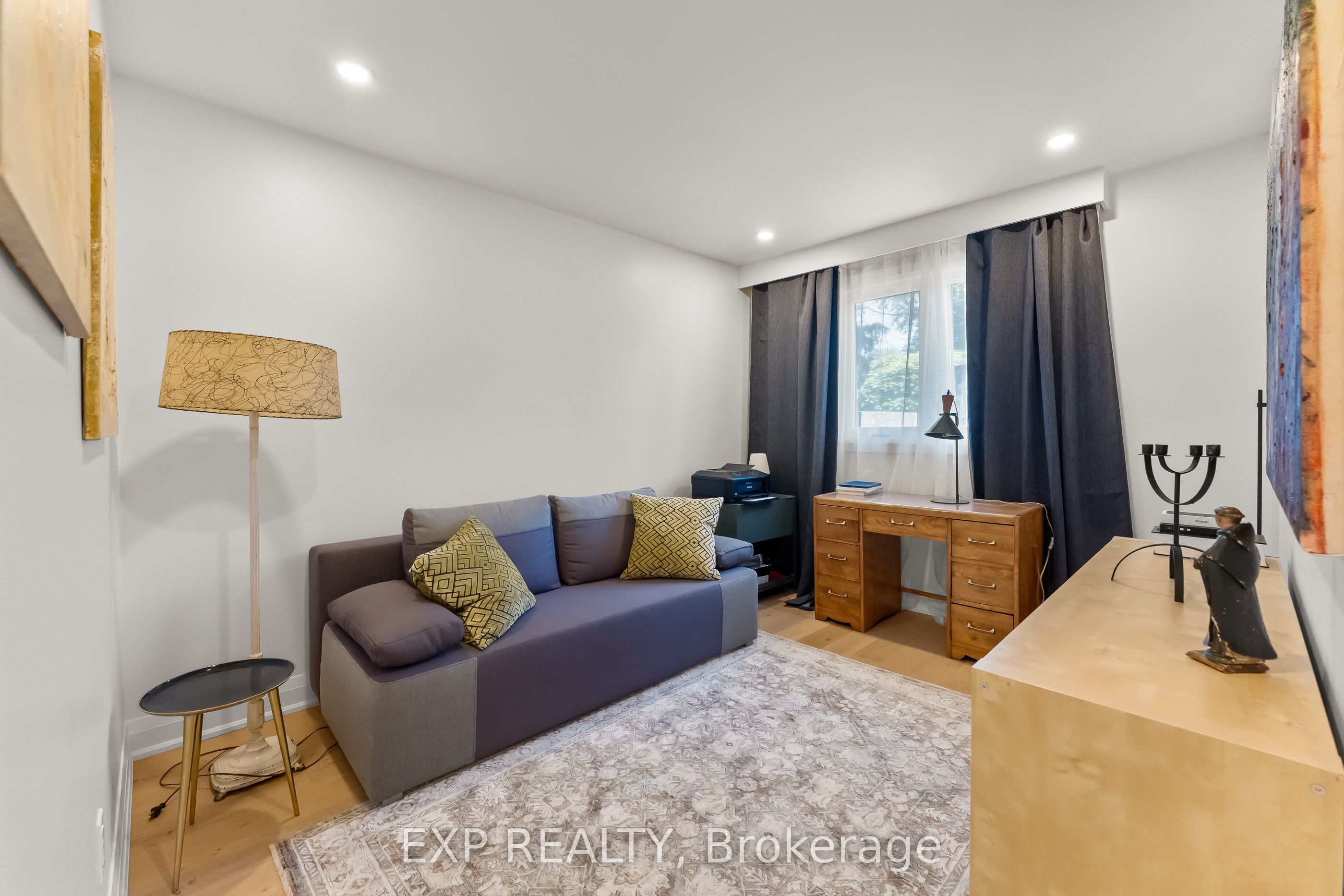 23 The Cedars Street Property Photo 32