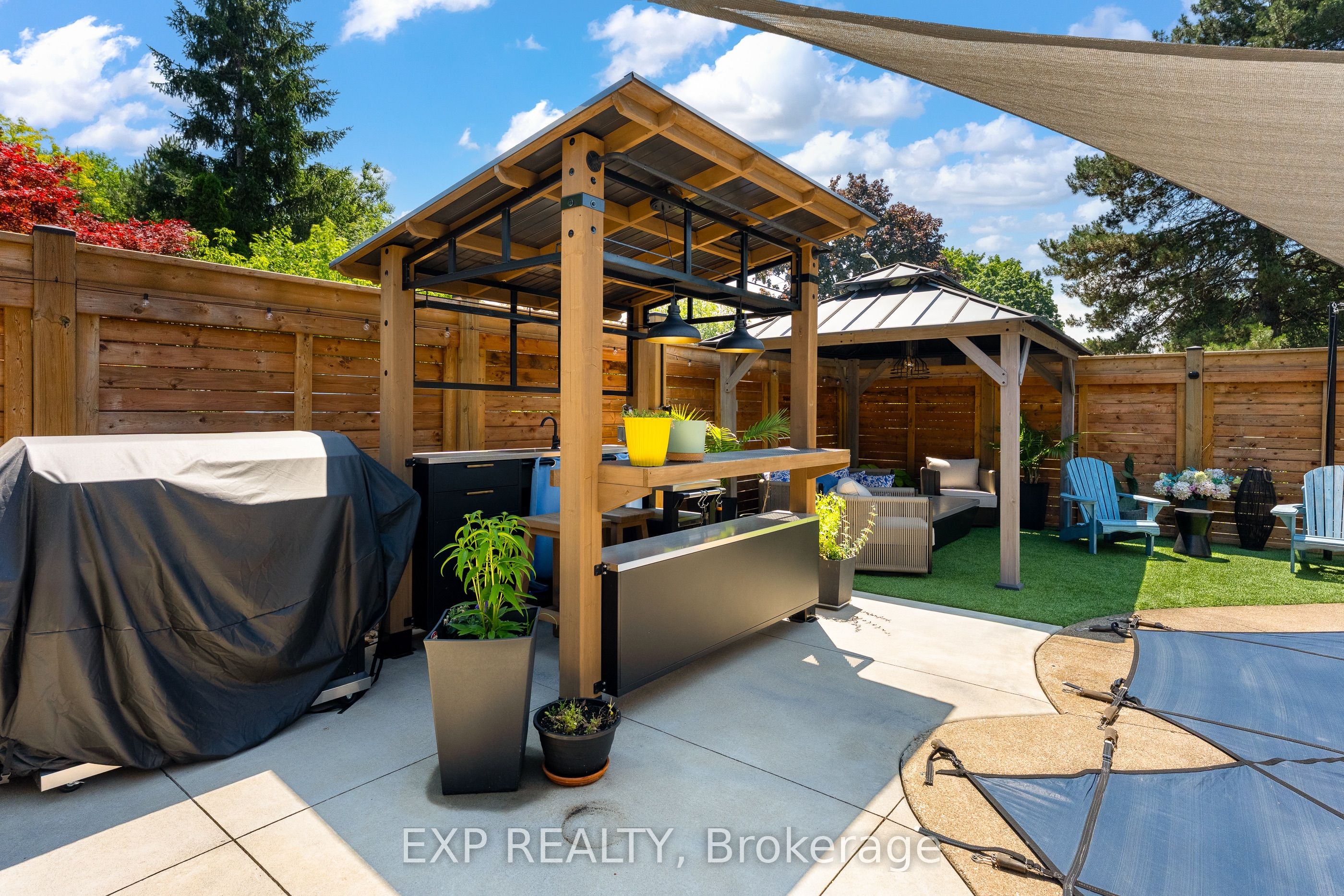 23 The Cedars Street Property Photo 37