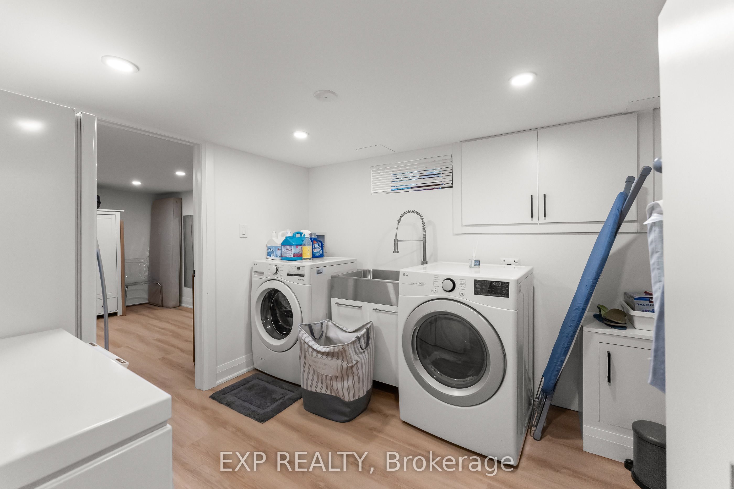 23 The Cedars Street Property Photo 49
