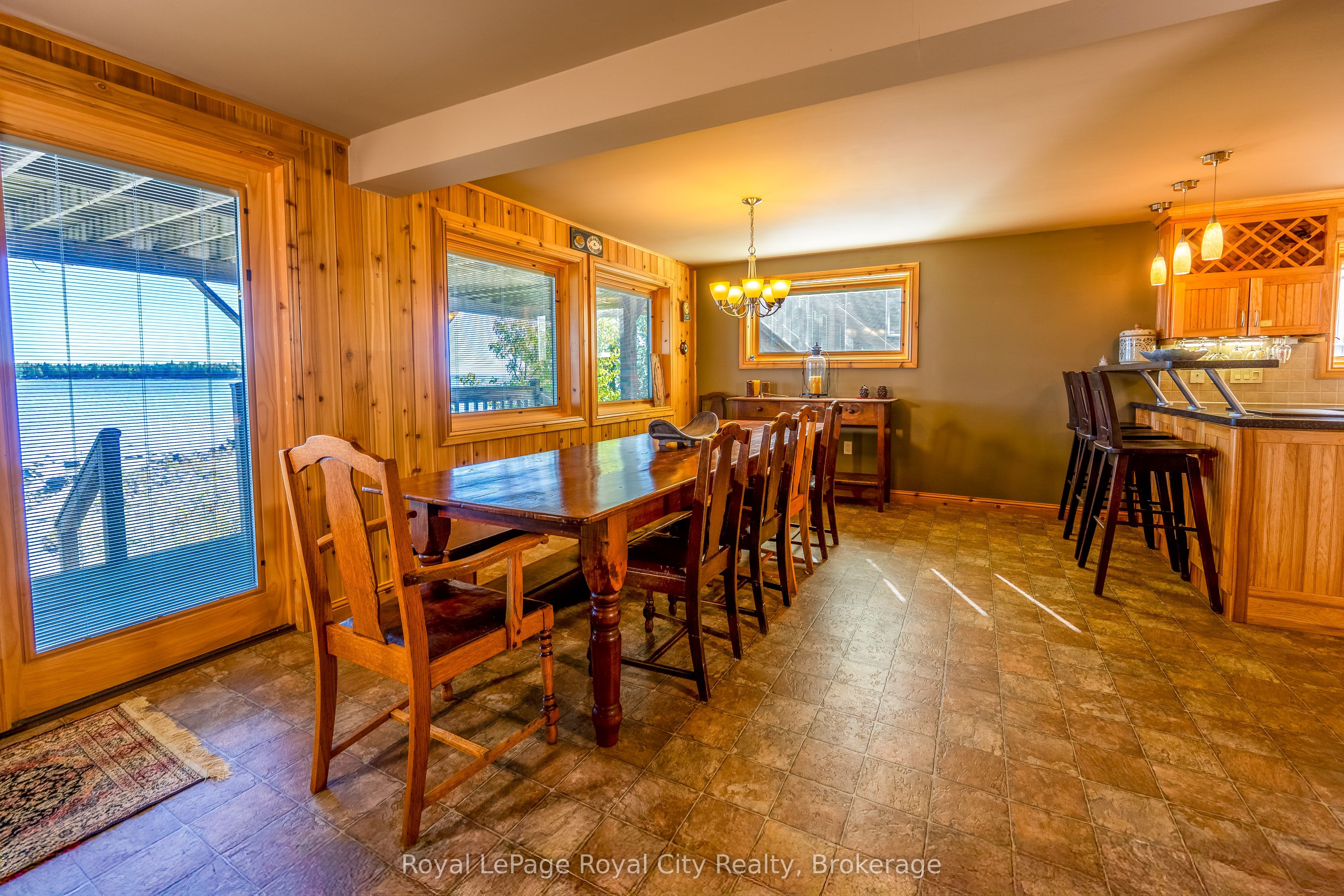 584 Warner Bay Road Property Photo 10