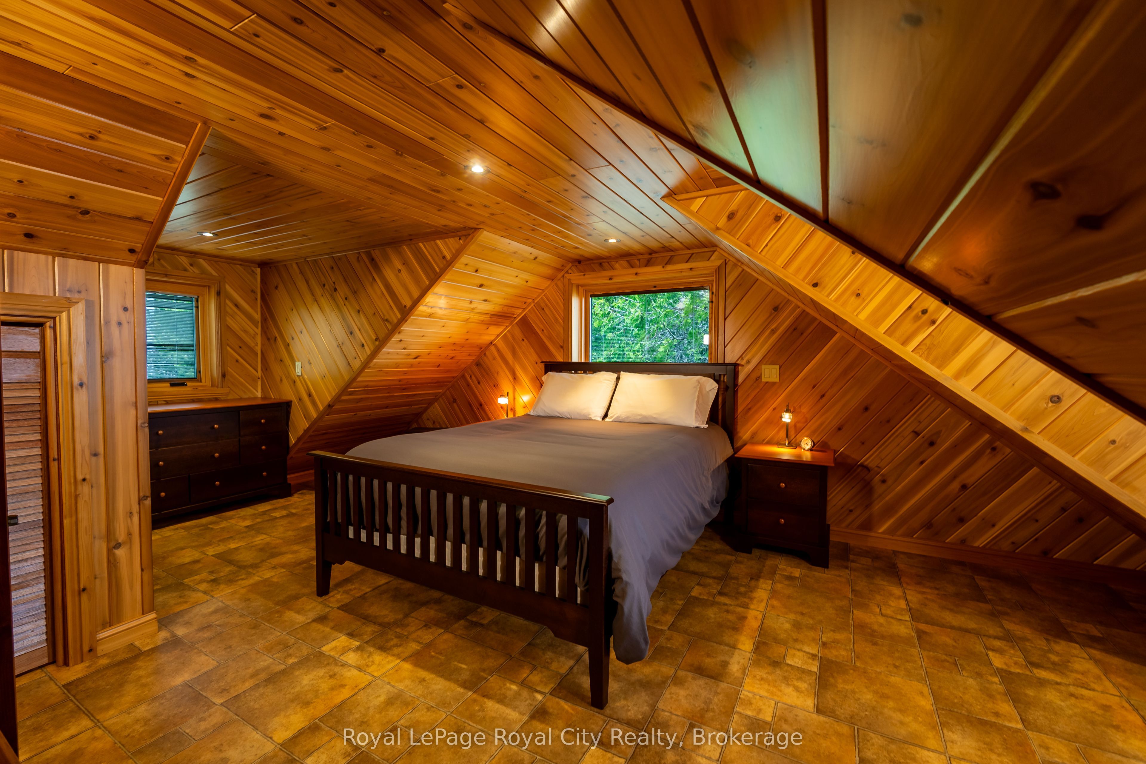 584 Warner Bay Road Property Photo 13