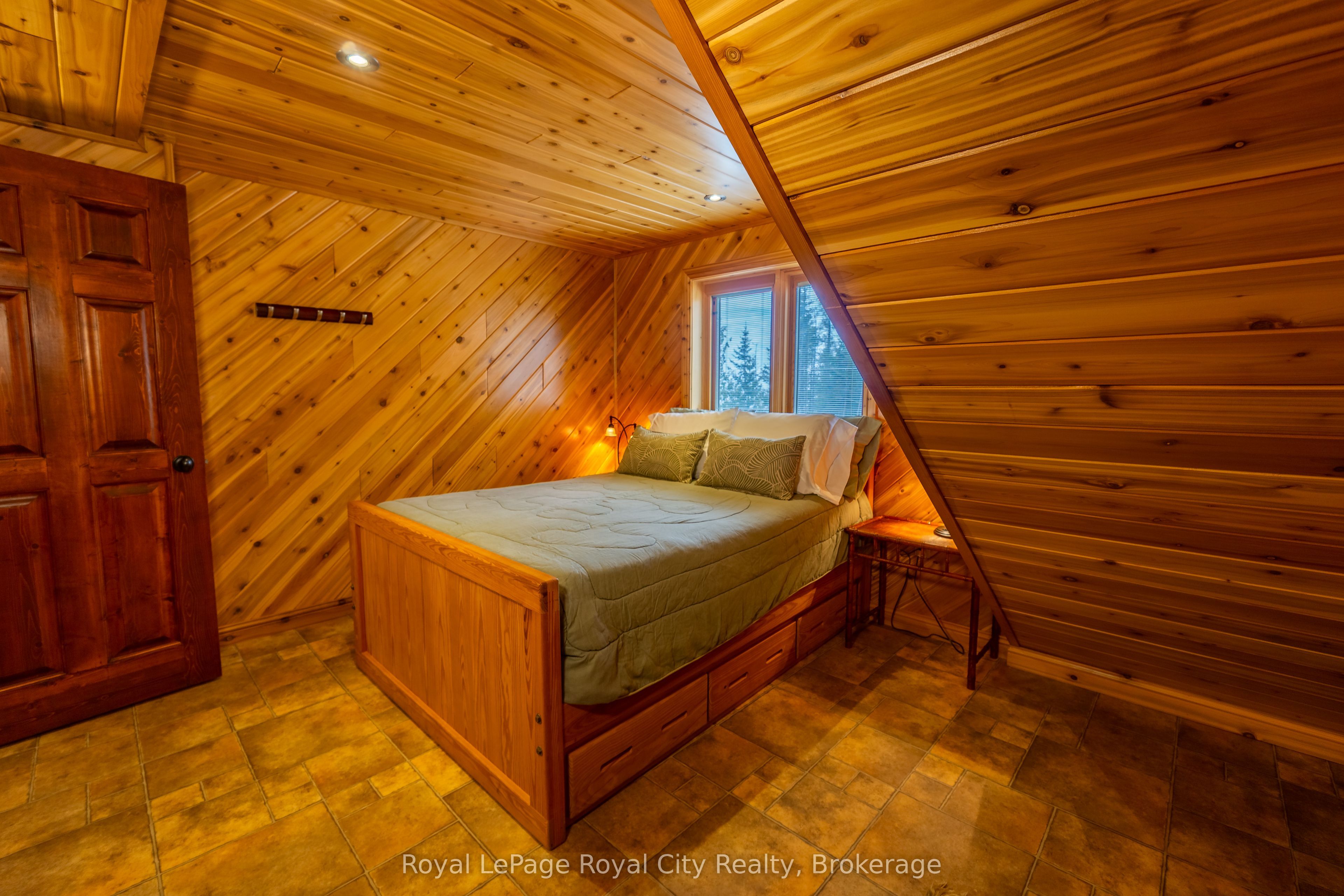 584 Warner Bay Road Property Photo 15
