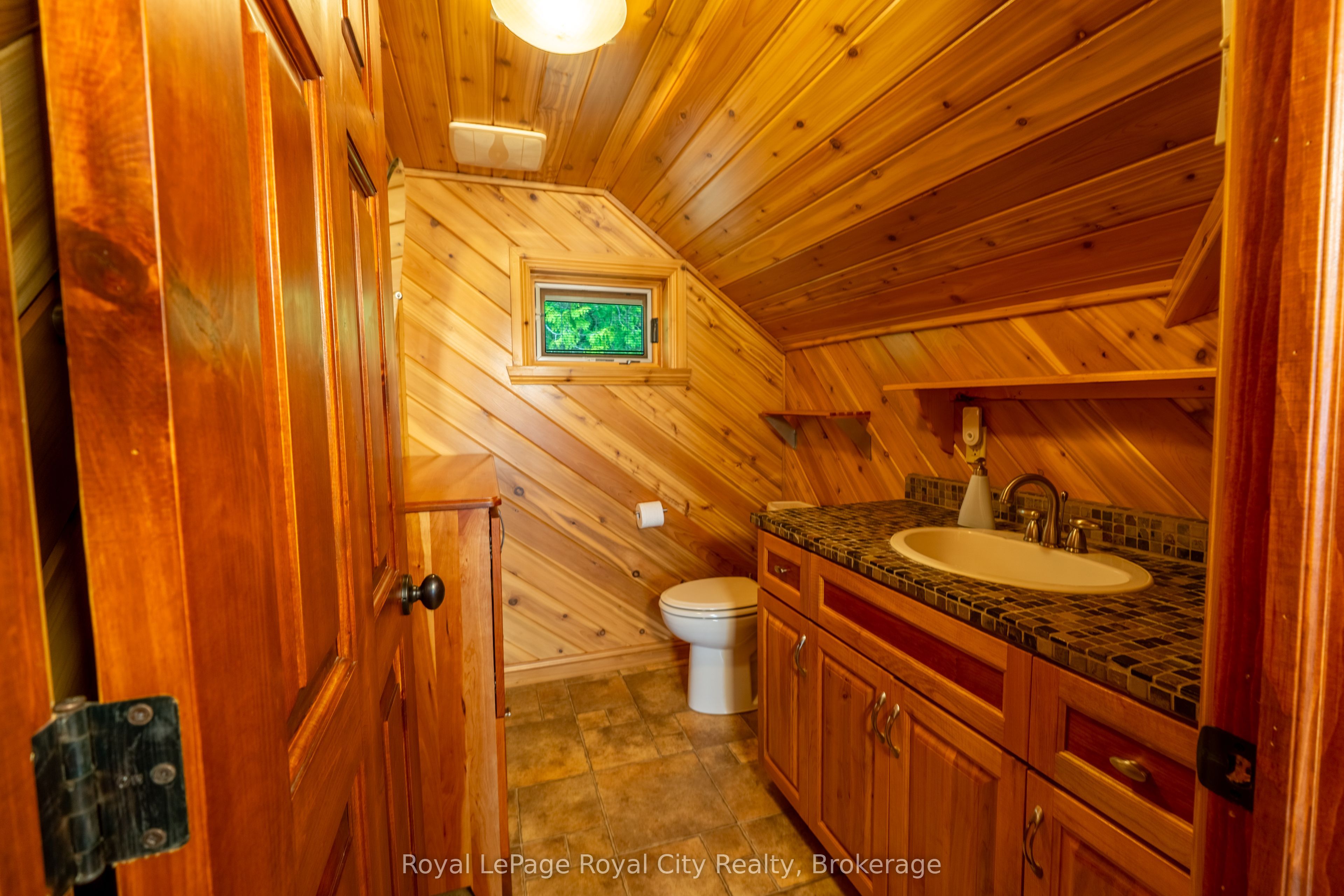 584 Warner Bay Road Property Photo 18