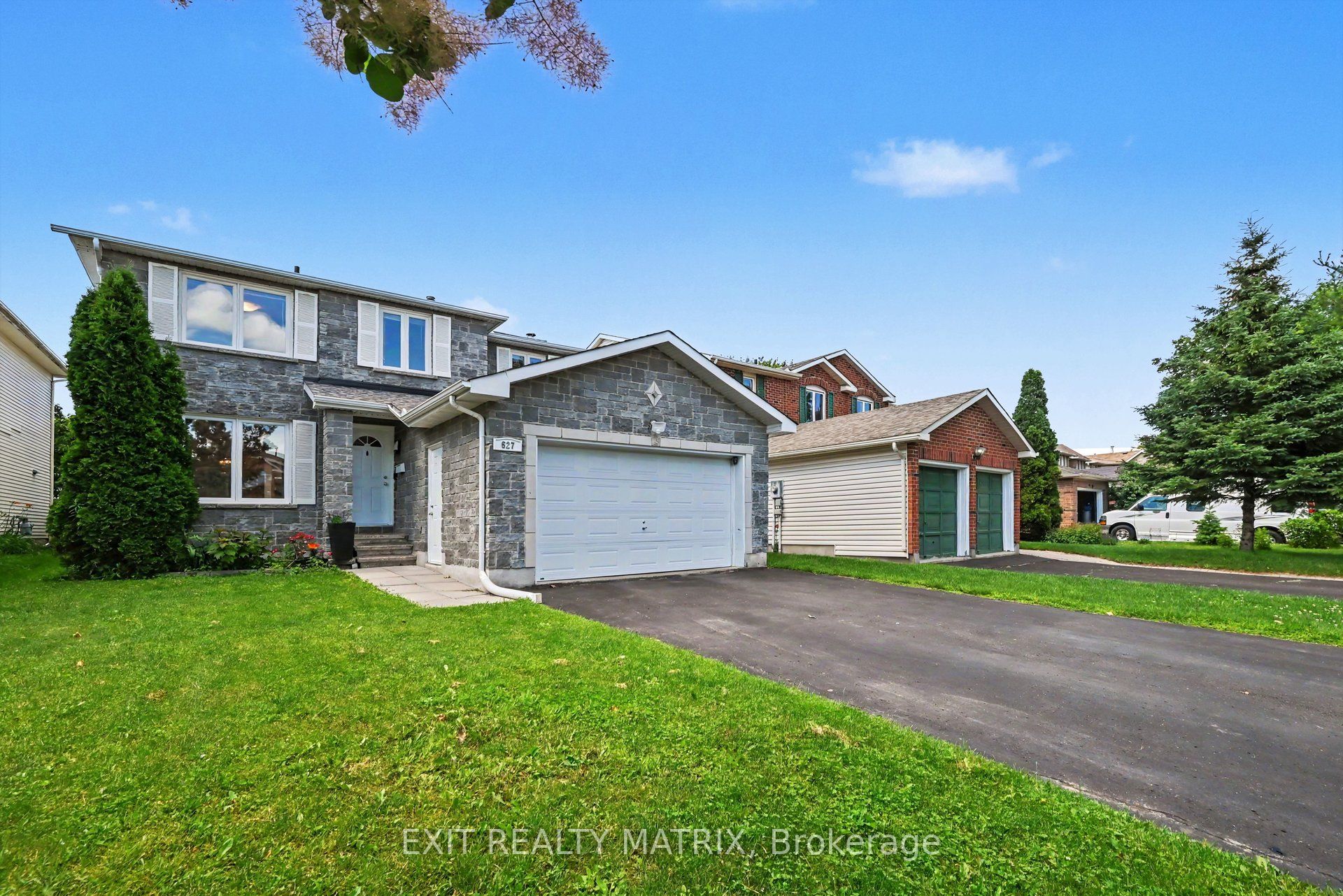 627 Chenier Way Property Photo 1
