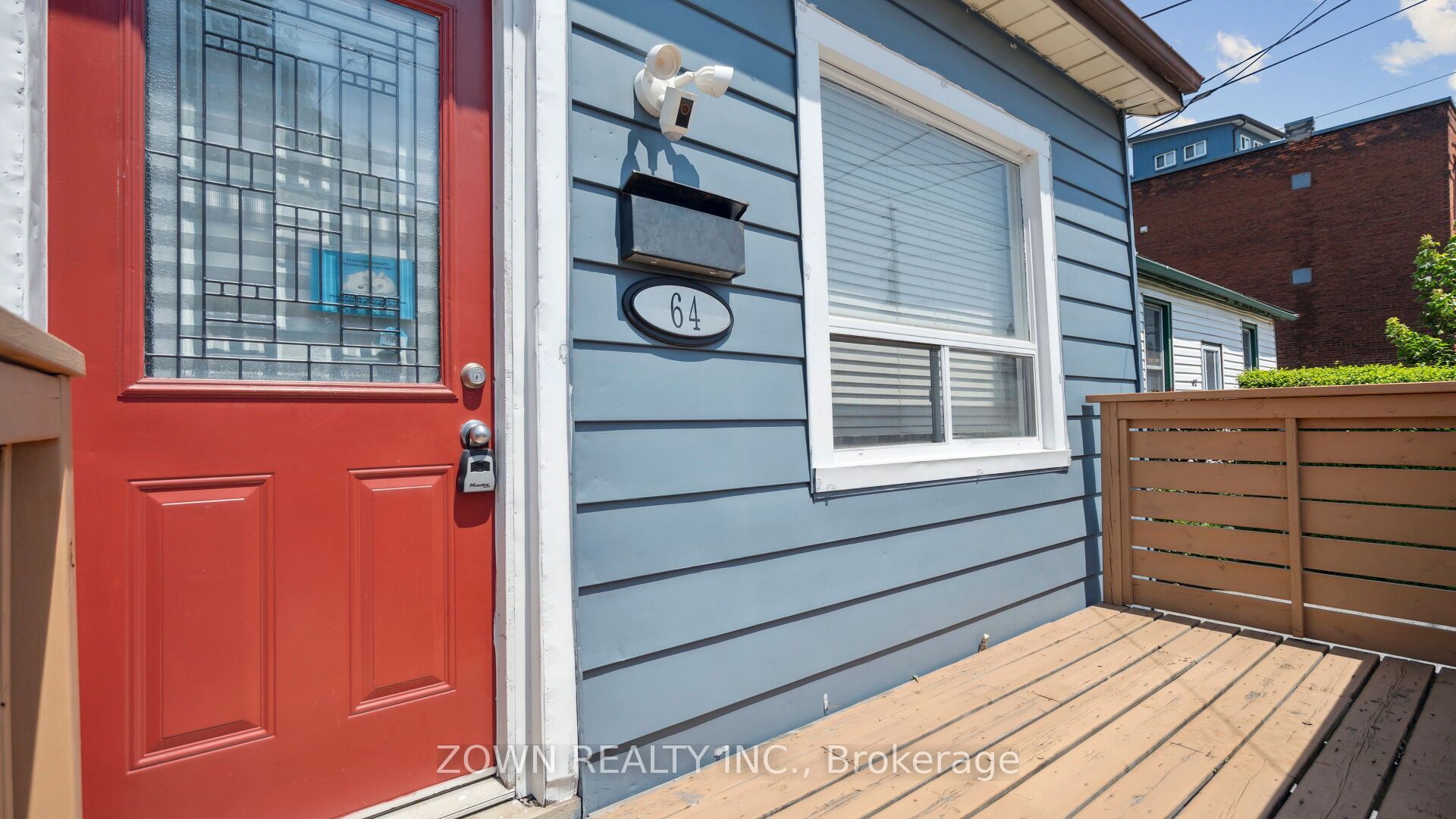 64 Sheaffe Street Property Photo 5