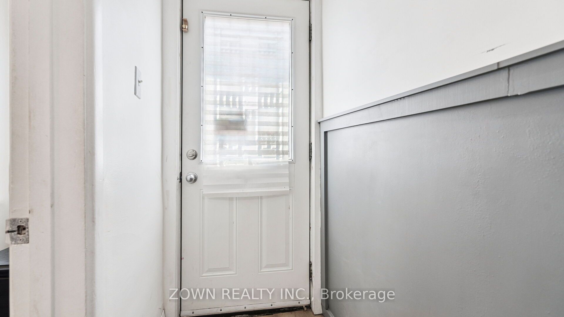 64 Sheaffe Street Property Photo 6