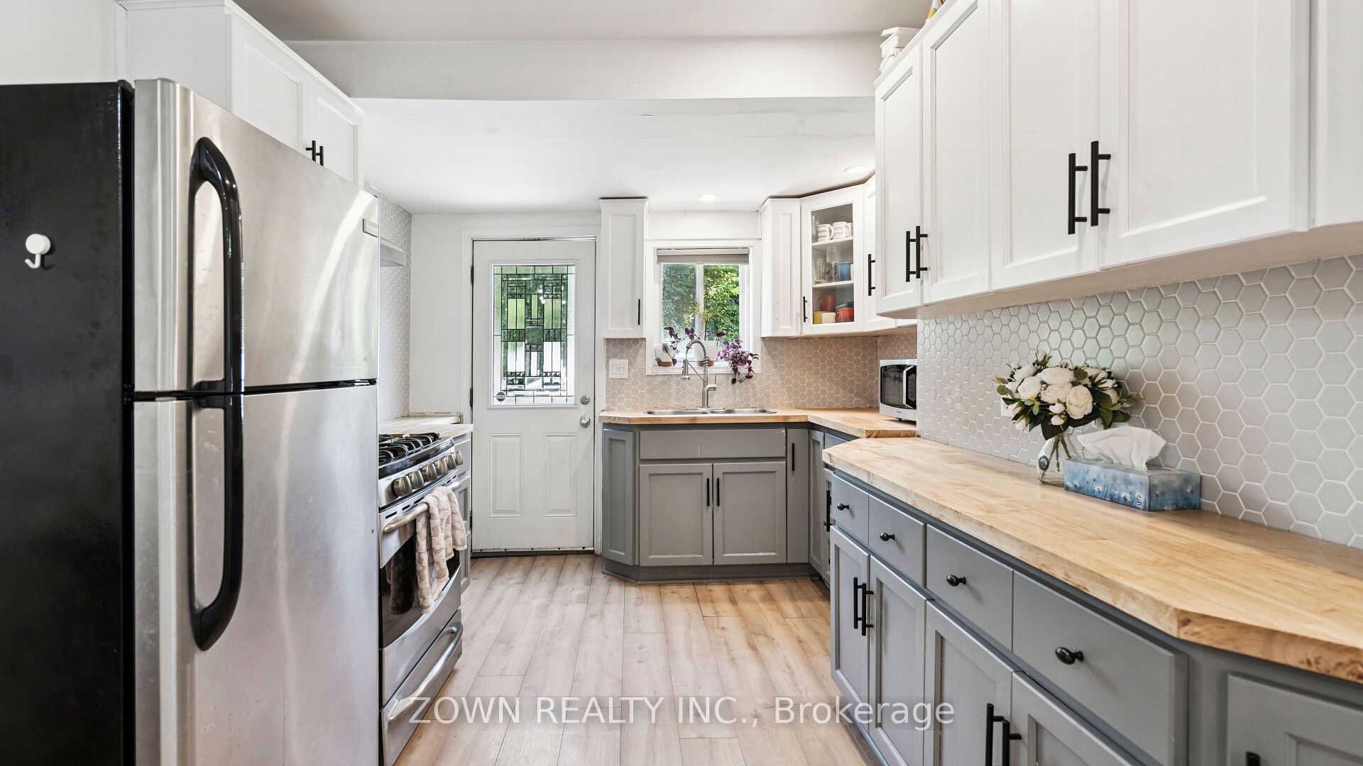 64 Sheaffe Street Property Photo 19