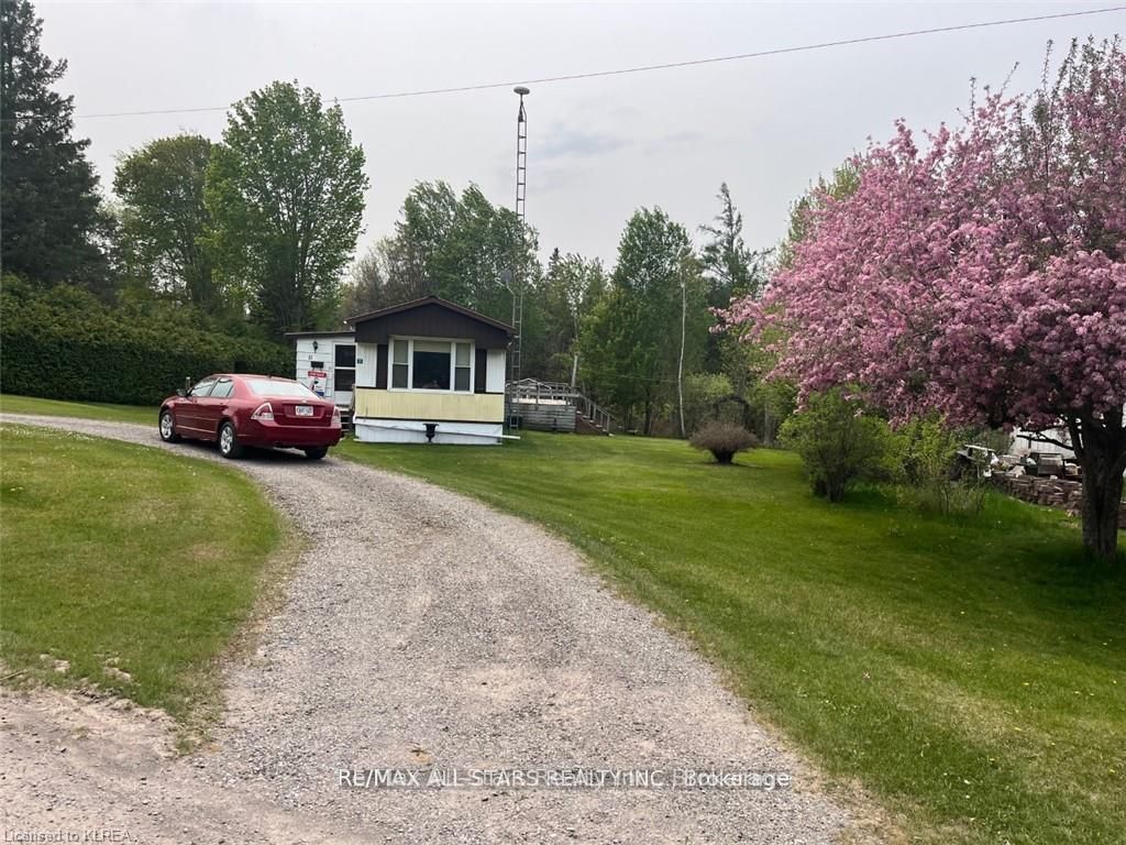 11 Beverly Road Property Photo 1