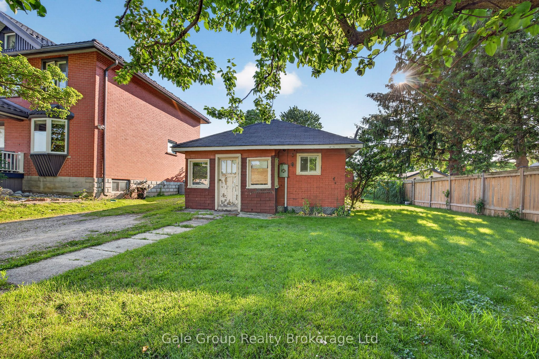 15 Fidler Avenue Property Photo 1