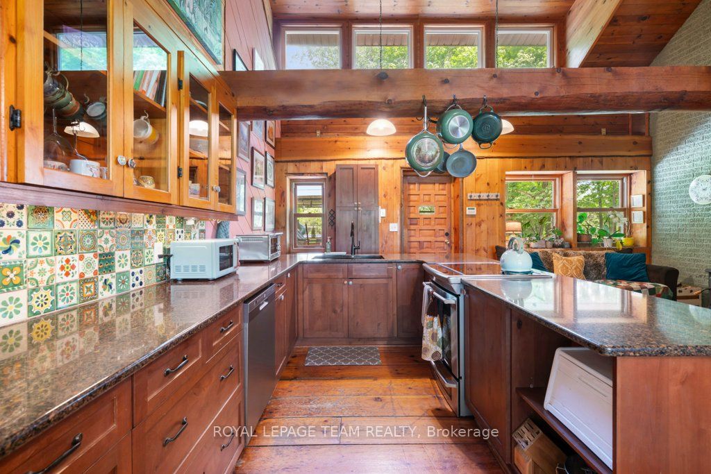 1462 Rideau River Road Property Photo 13