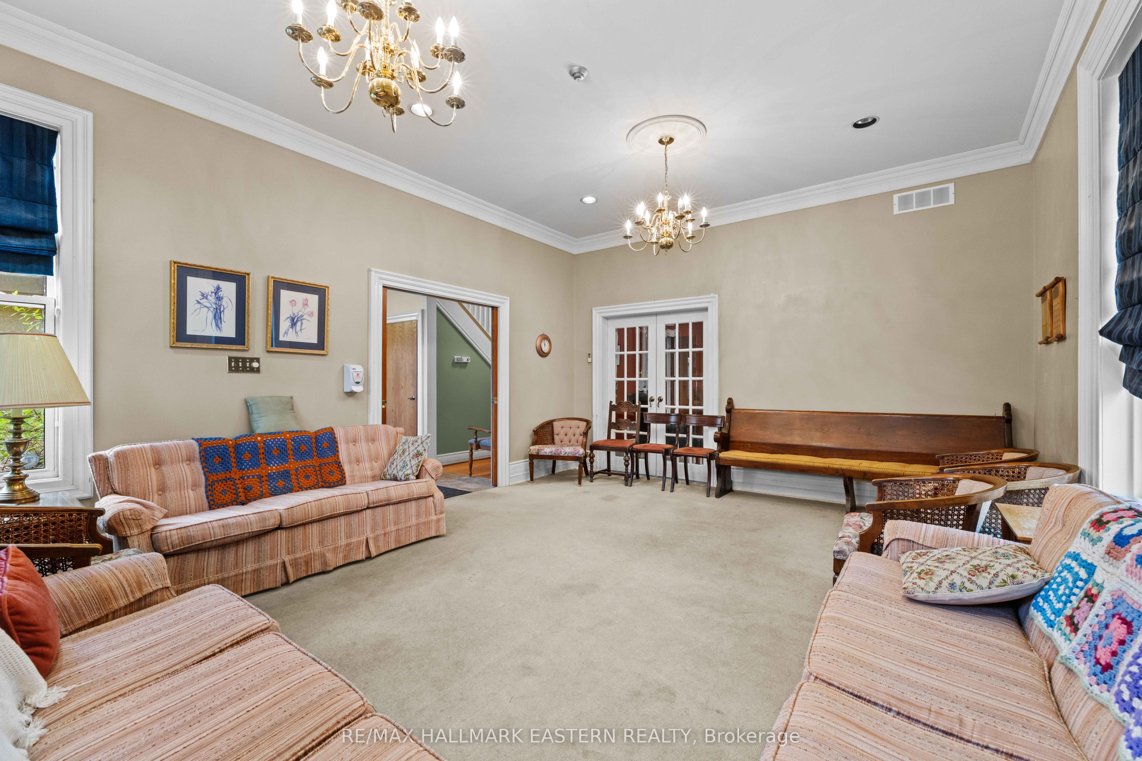 439 Rubidge Street Property Photo 5