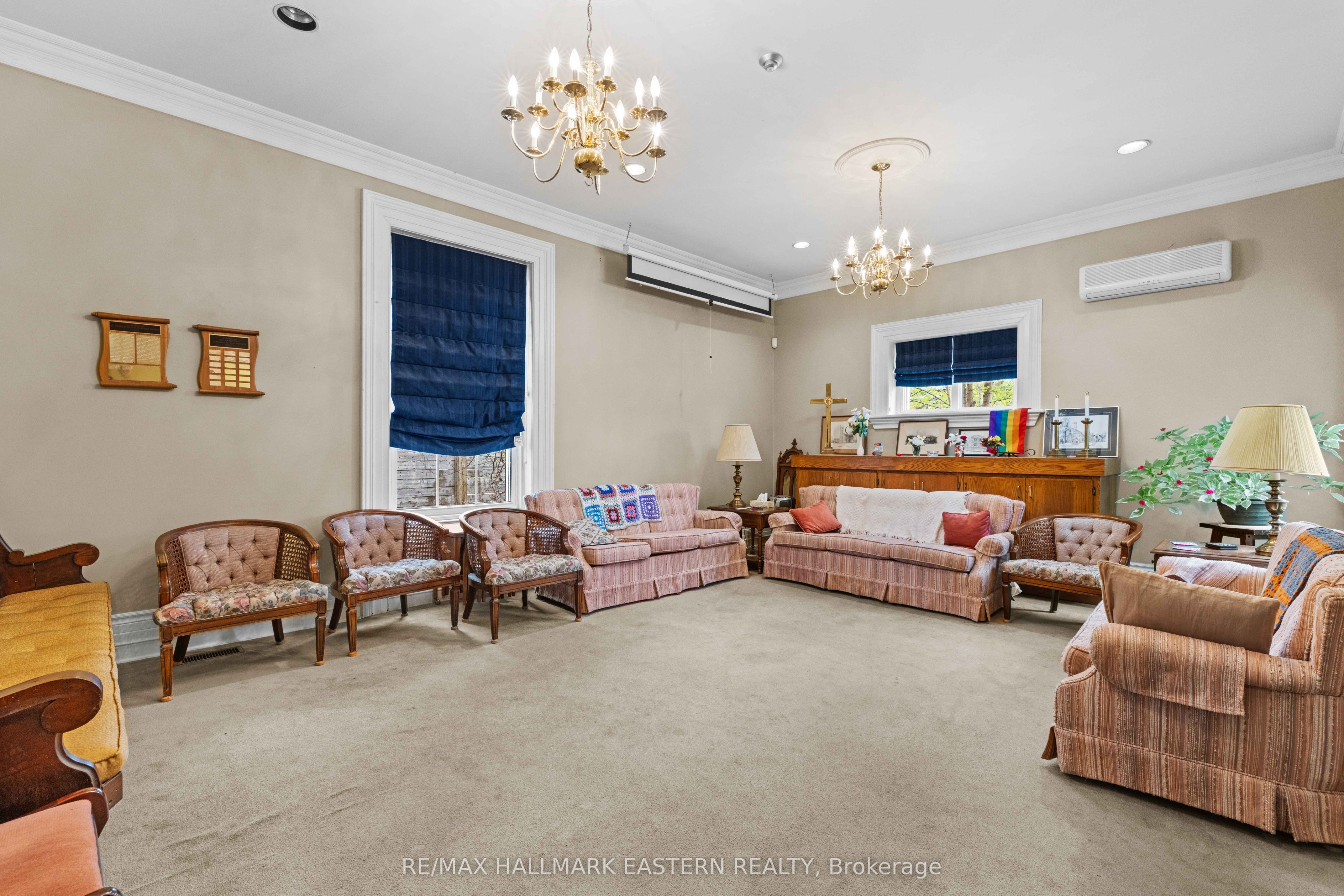 439 Rubidge Street Property Photo 7
