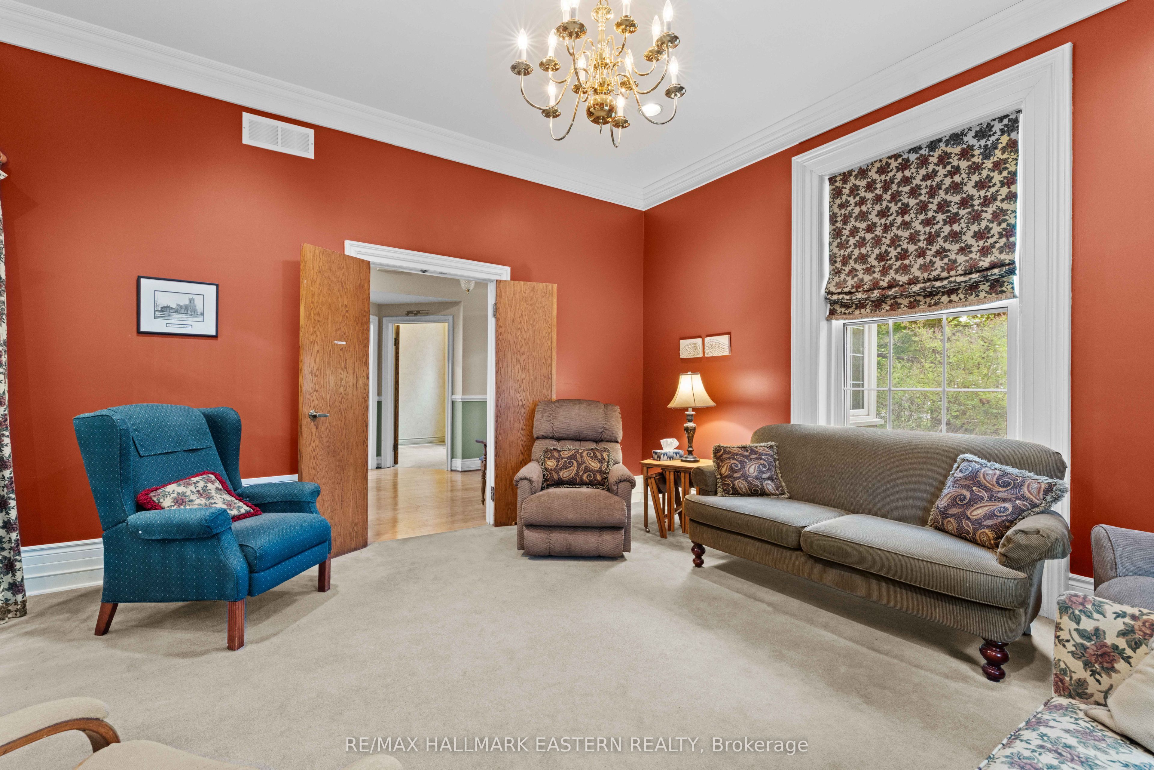 439 Rubidge Street Property Photo 9