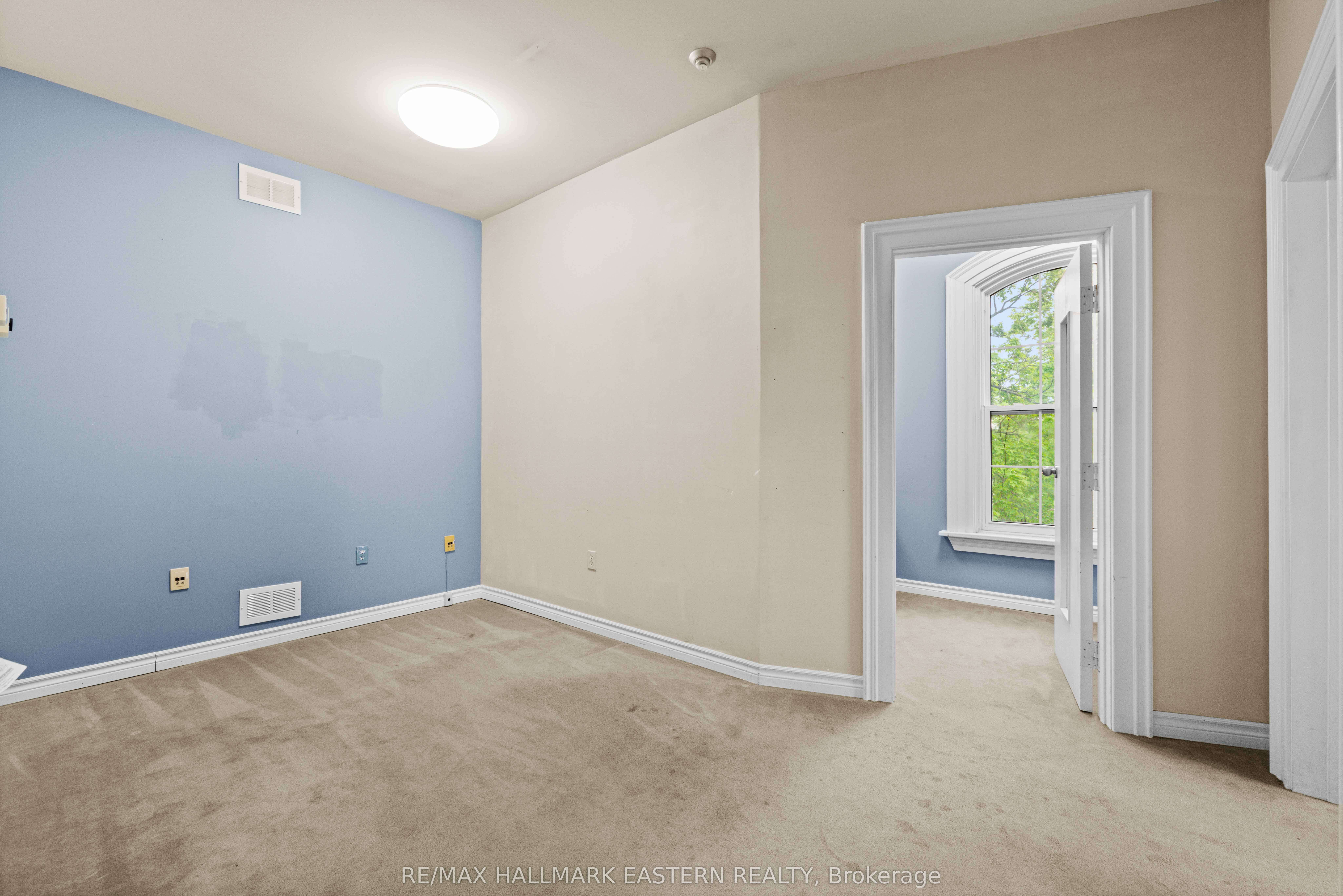 439 Rubidge Street Property Photo 20