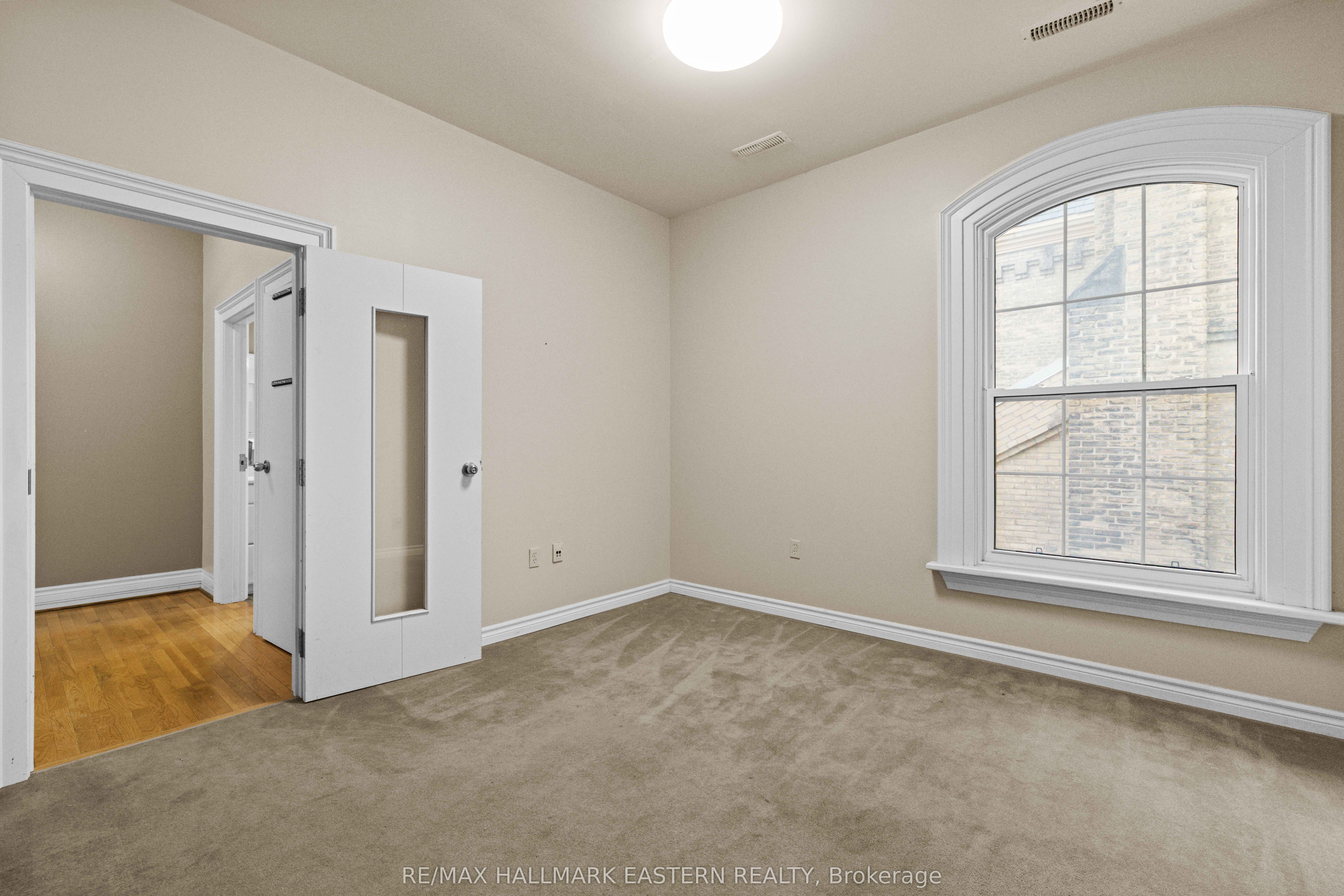 439 Rubidge Street Property Photo 22