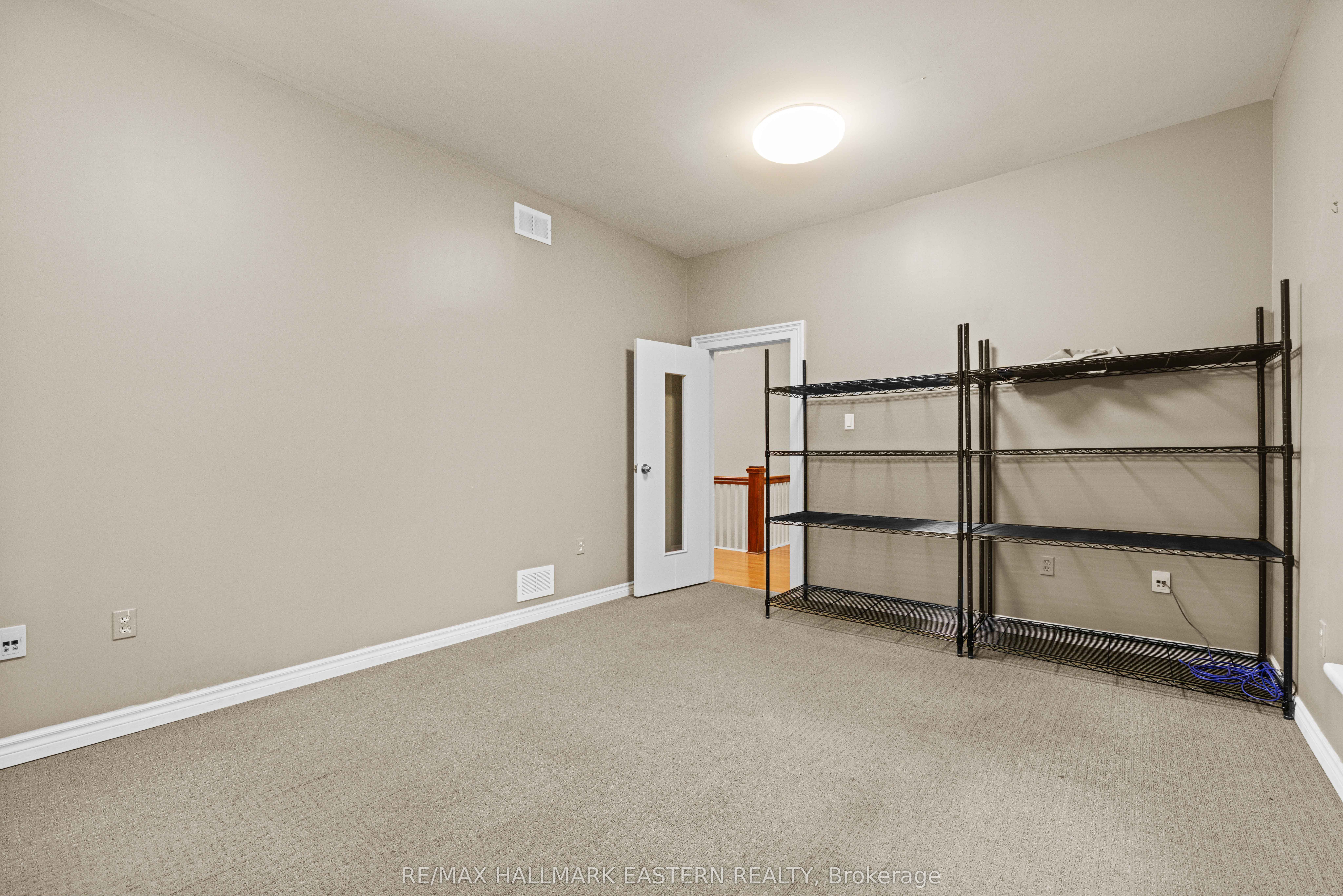 439 Rubidge Street Property Photo 26