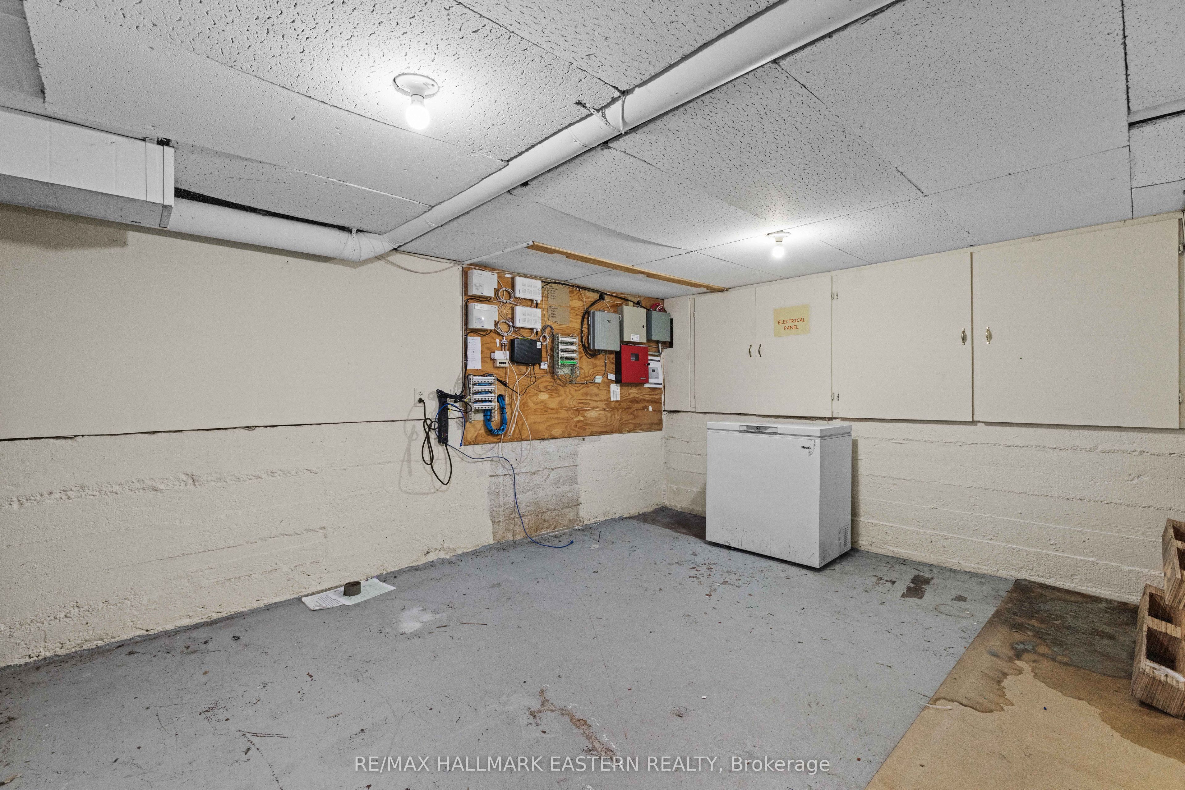 439 Rubidge Street Property Photo 40
