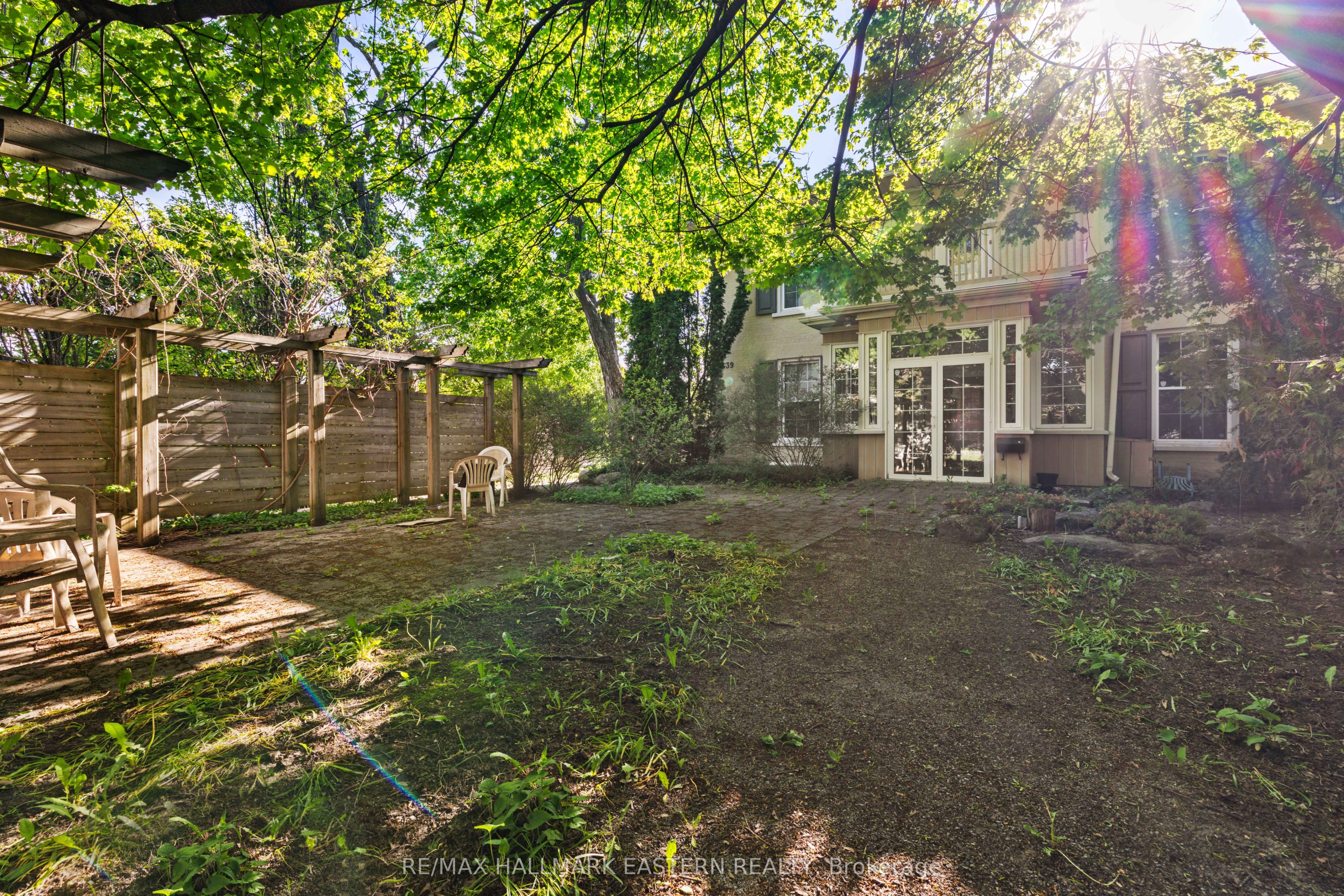 439 Rubidge Street Property Photo 42