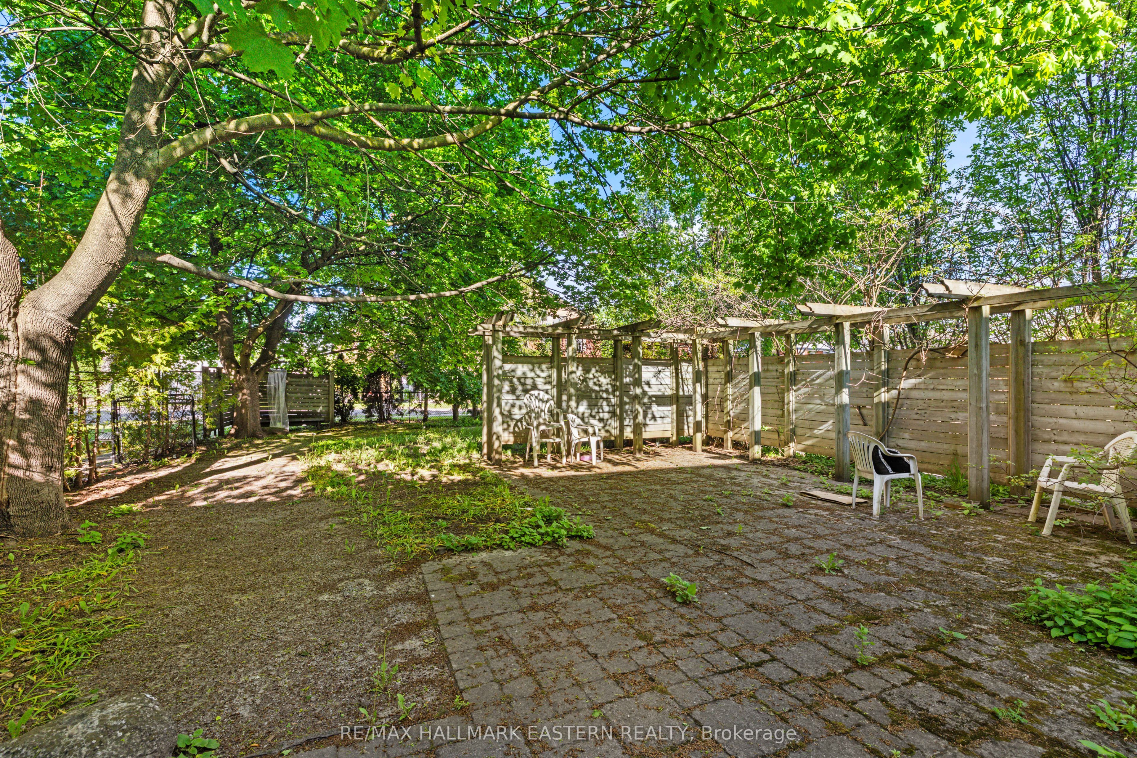 439 Rubidge Street Property Photo 43