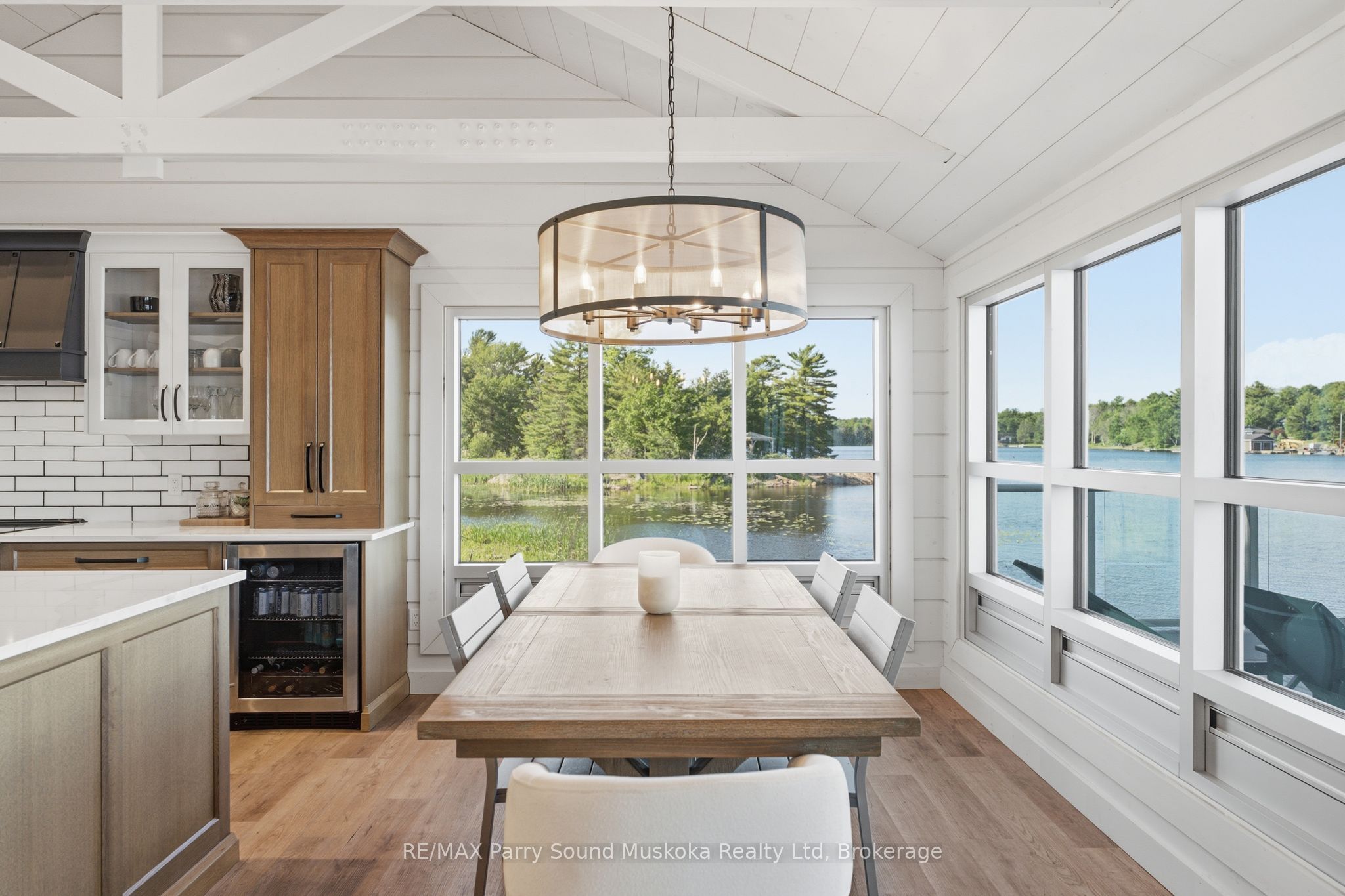 1 A15 Island Property Photo 7