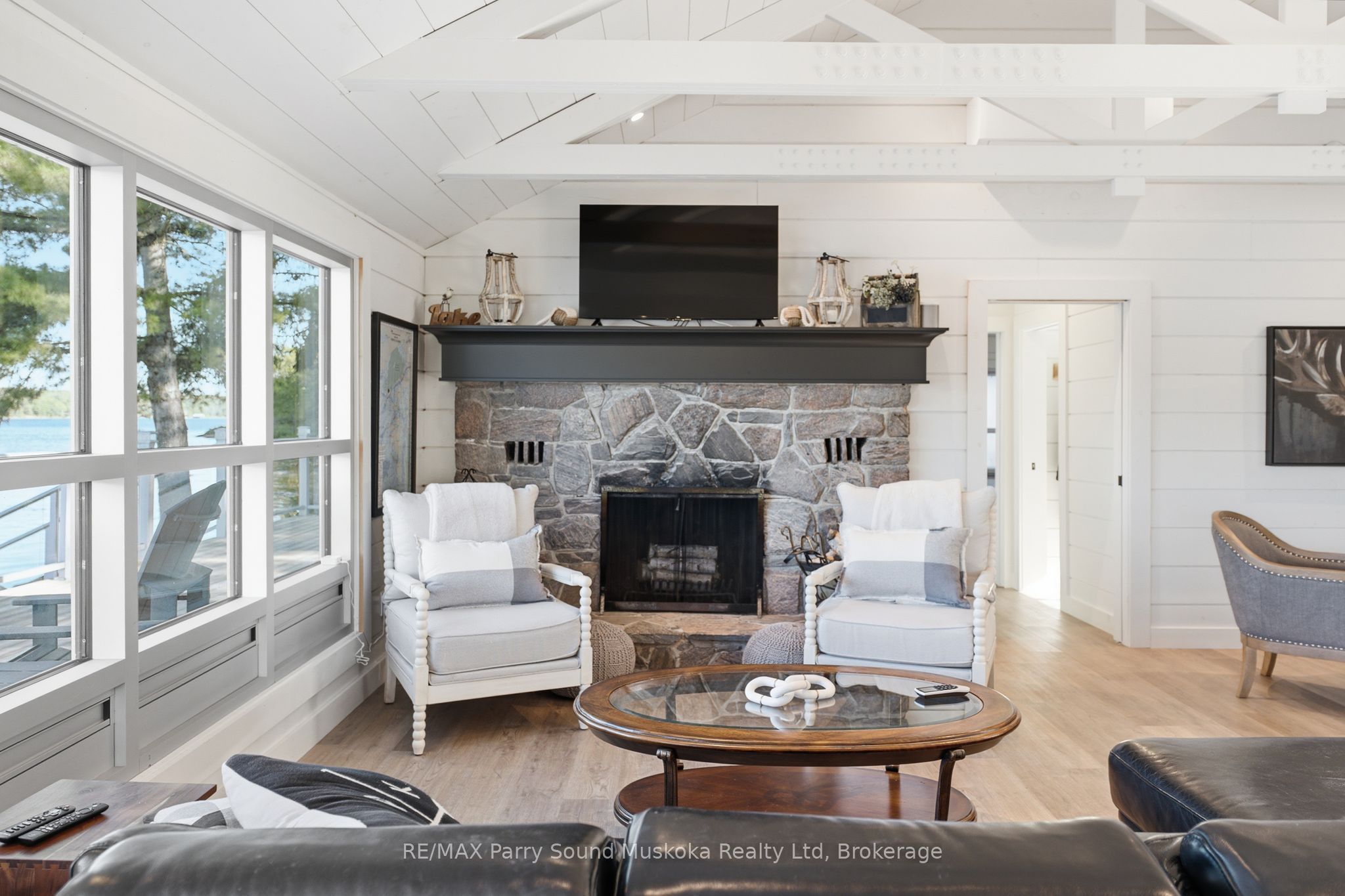 1 A15 Island Property Photo 12