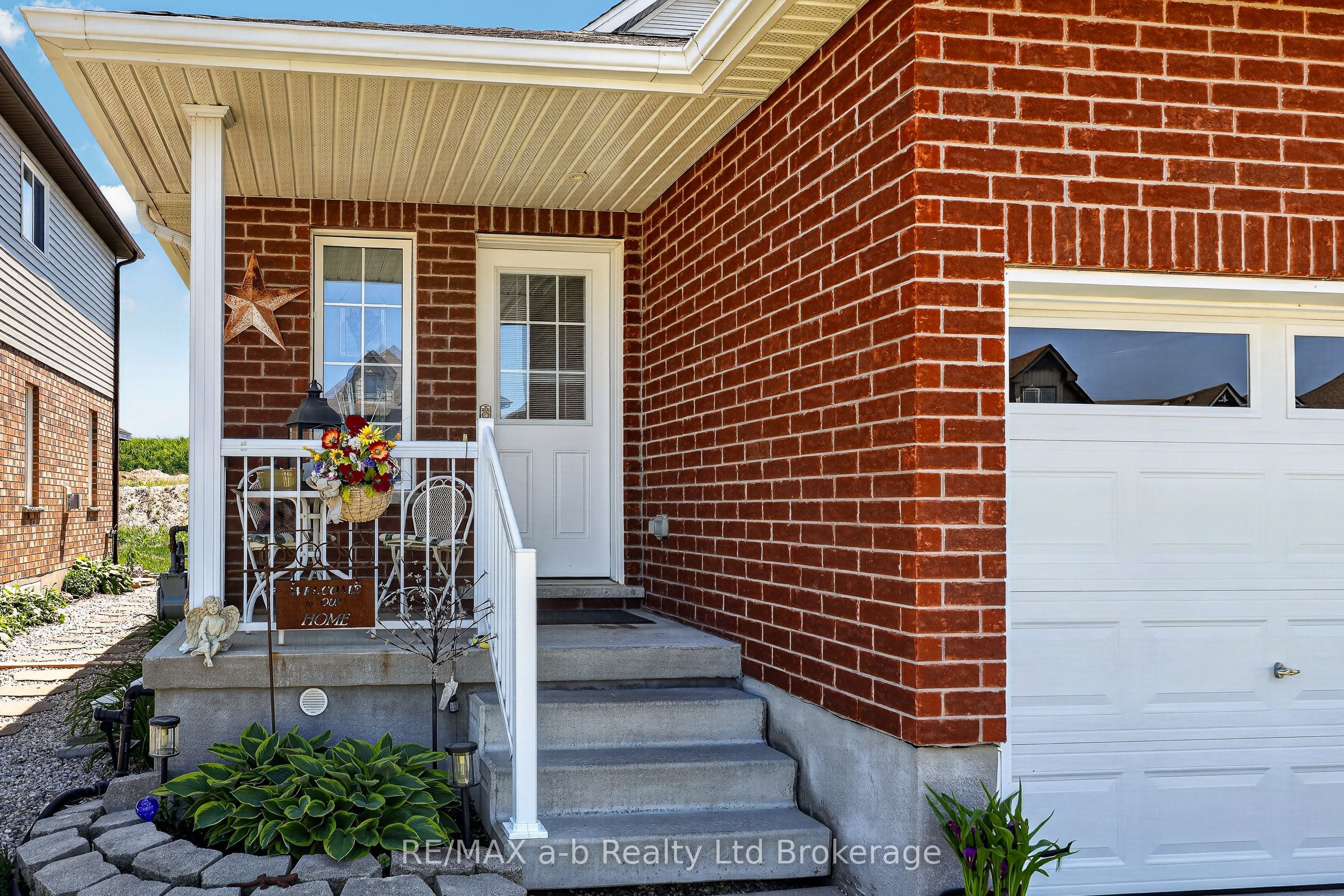 1380 Caen Avenue Property Photo 7