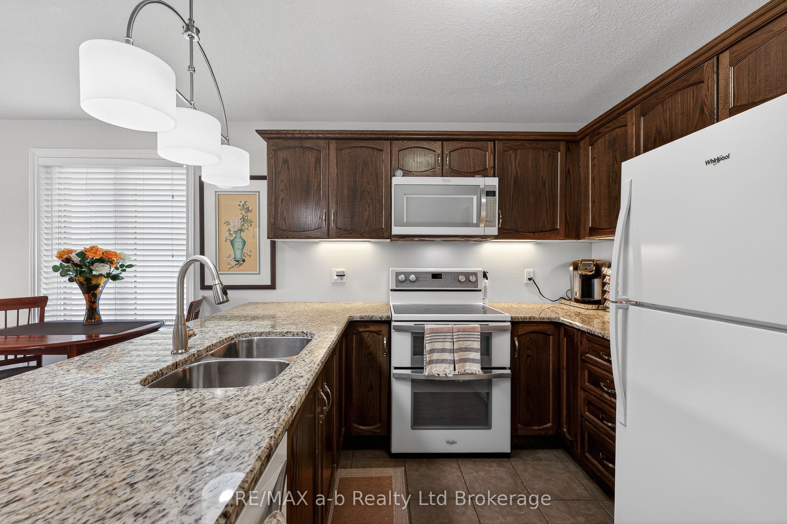 1380 Caen Avenue Property Photo 20