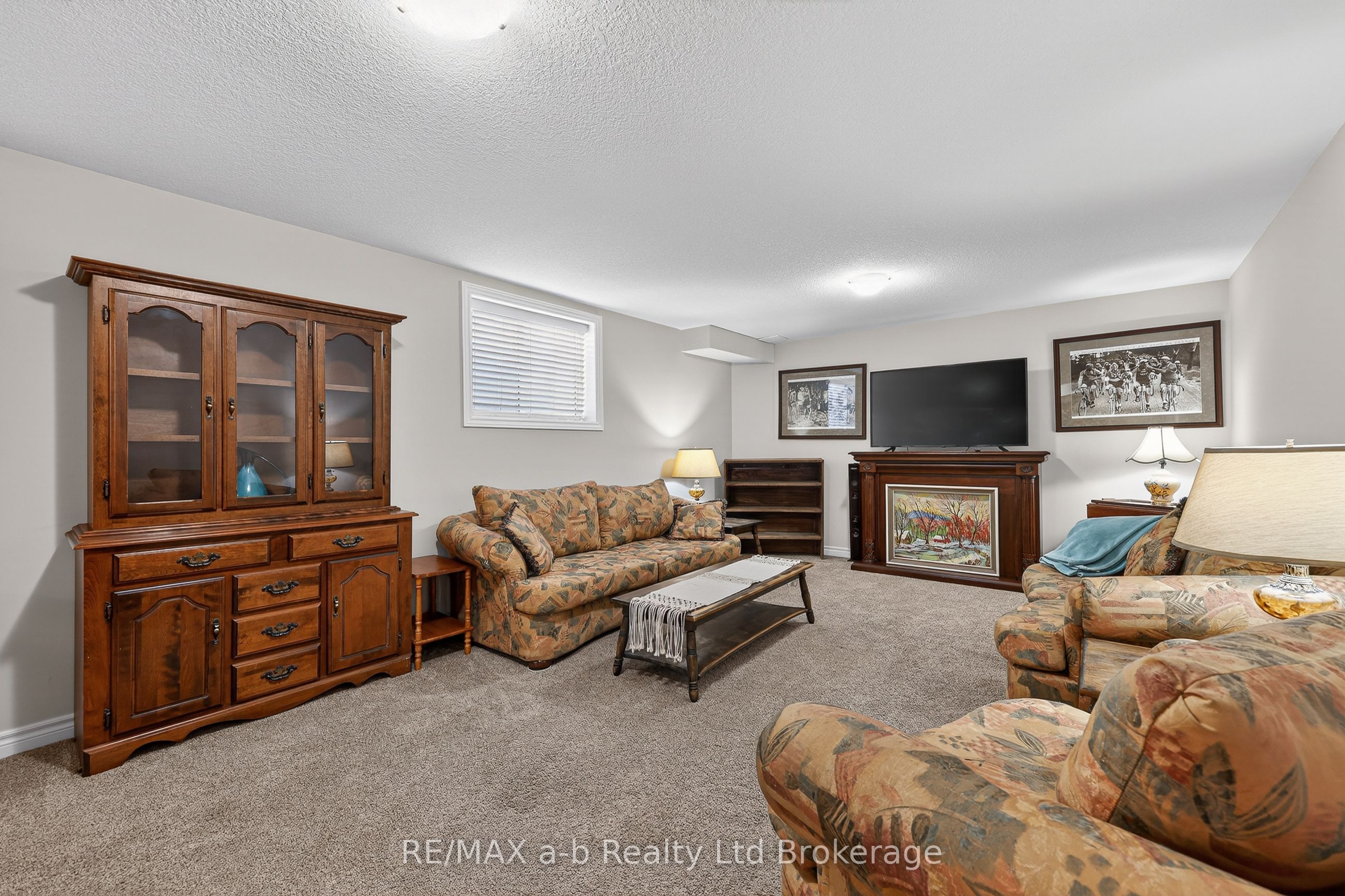 1380 Caen Avenue Property Photo 29