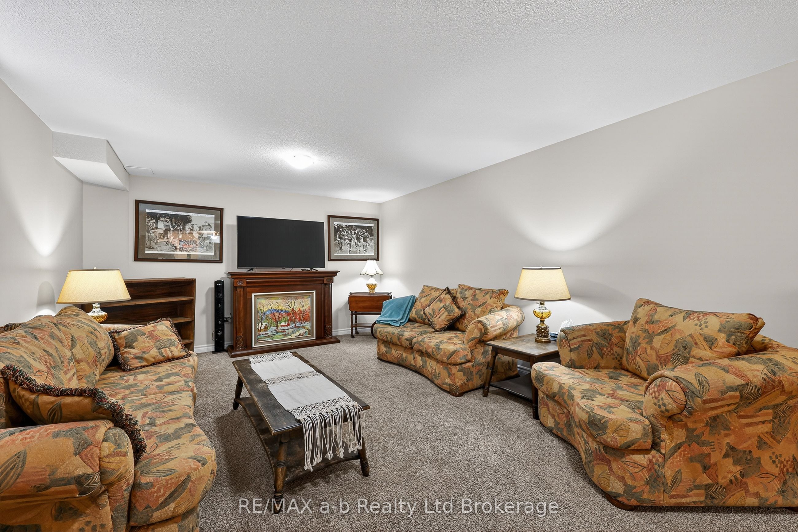 1380 Caen Avenue Property Photo 30