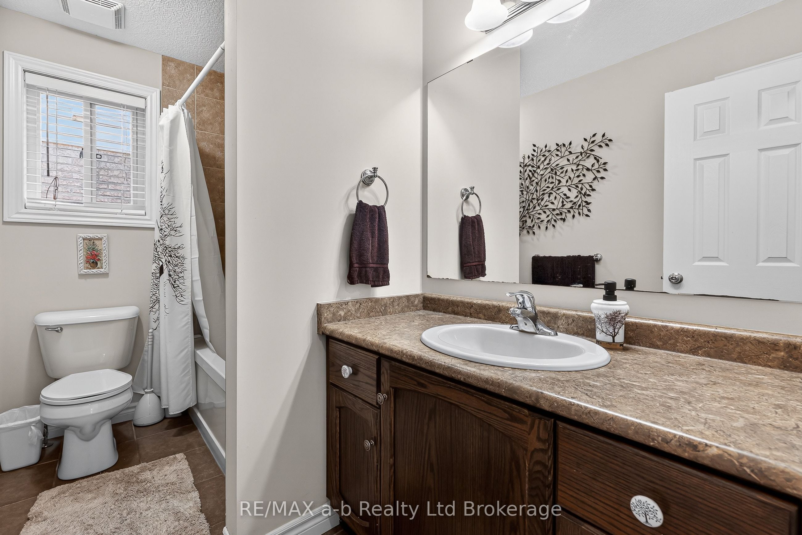 1380 Caen Avenue Property Photo 35