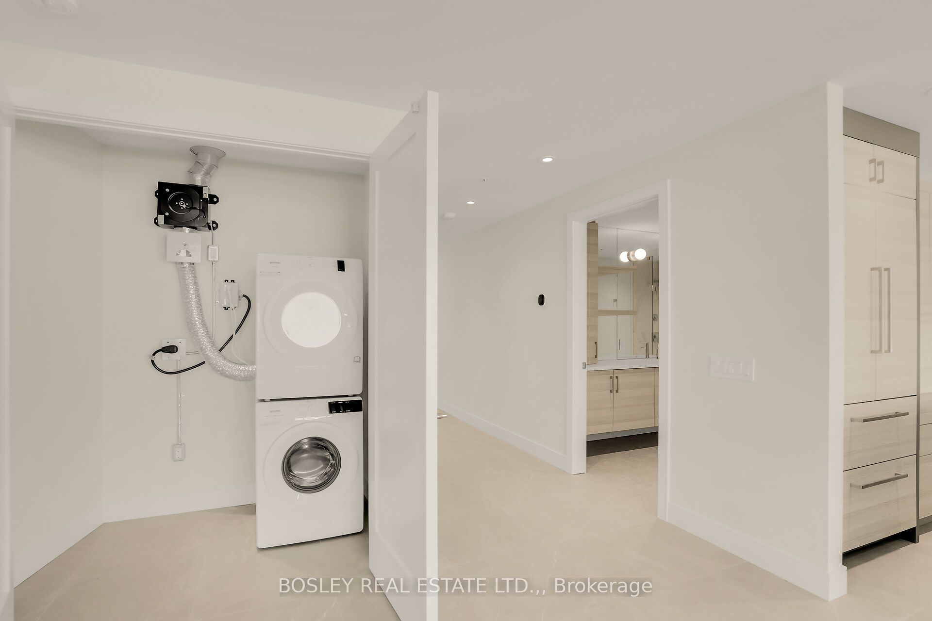 3823 Terrace Lane 303 Property Photo 18